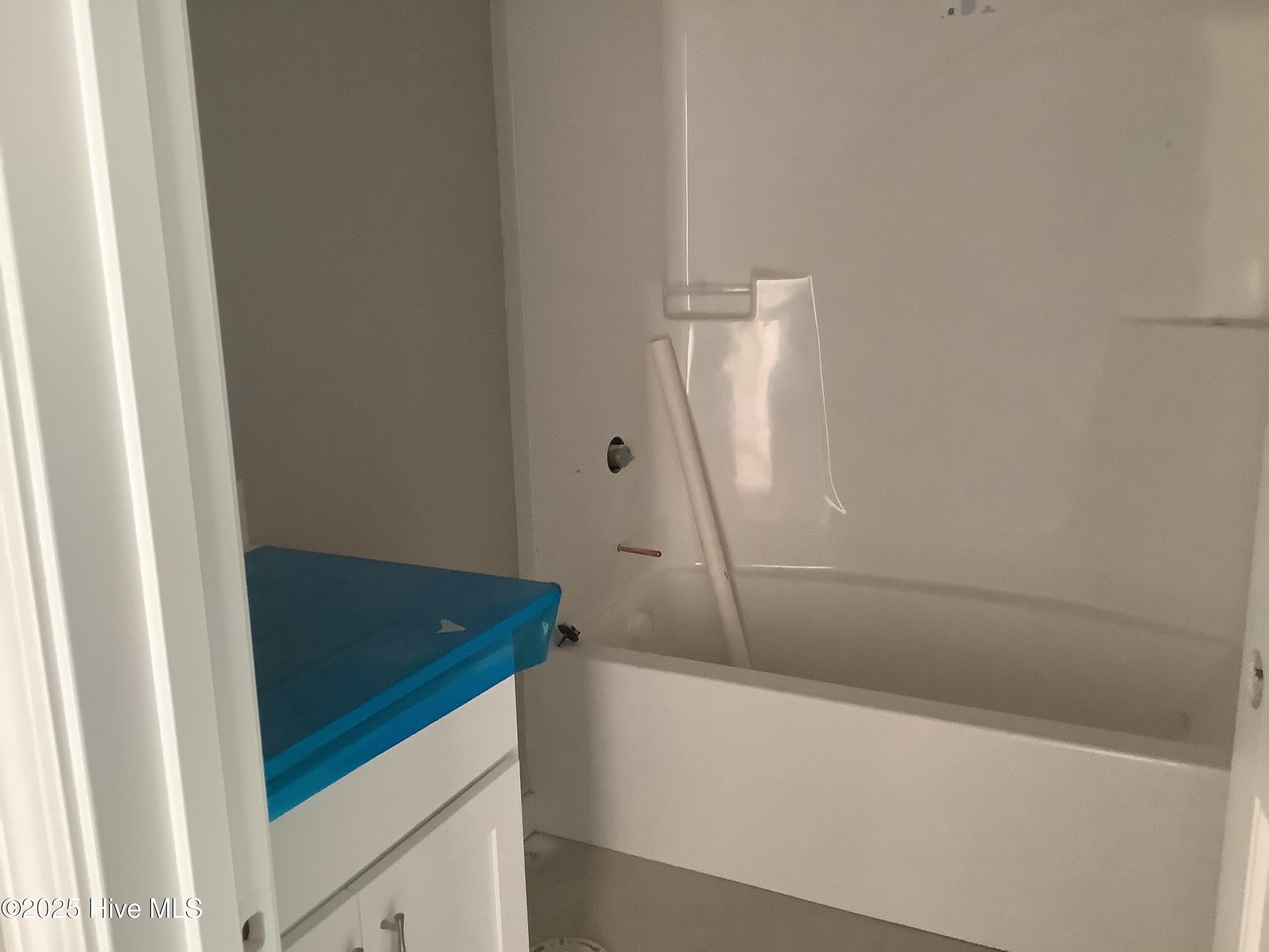 408 Redwater Trail, 601