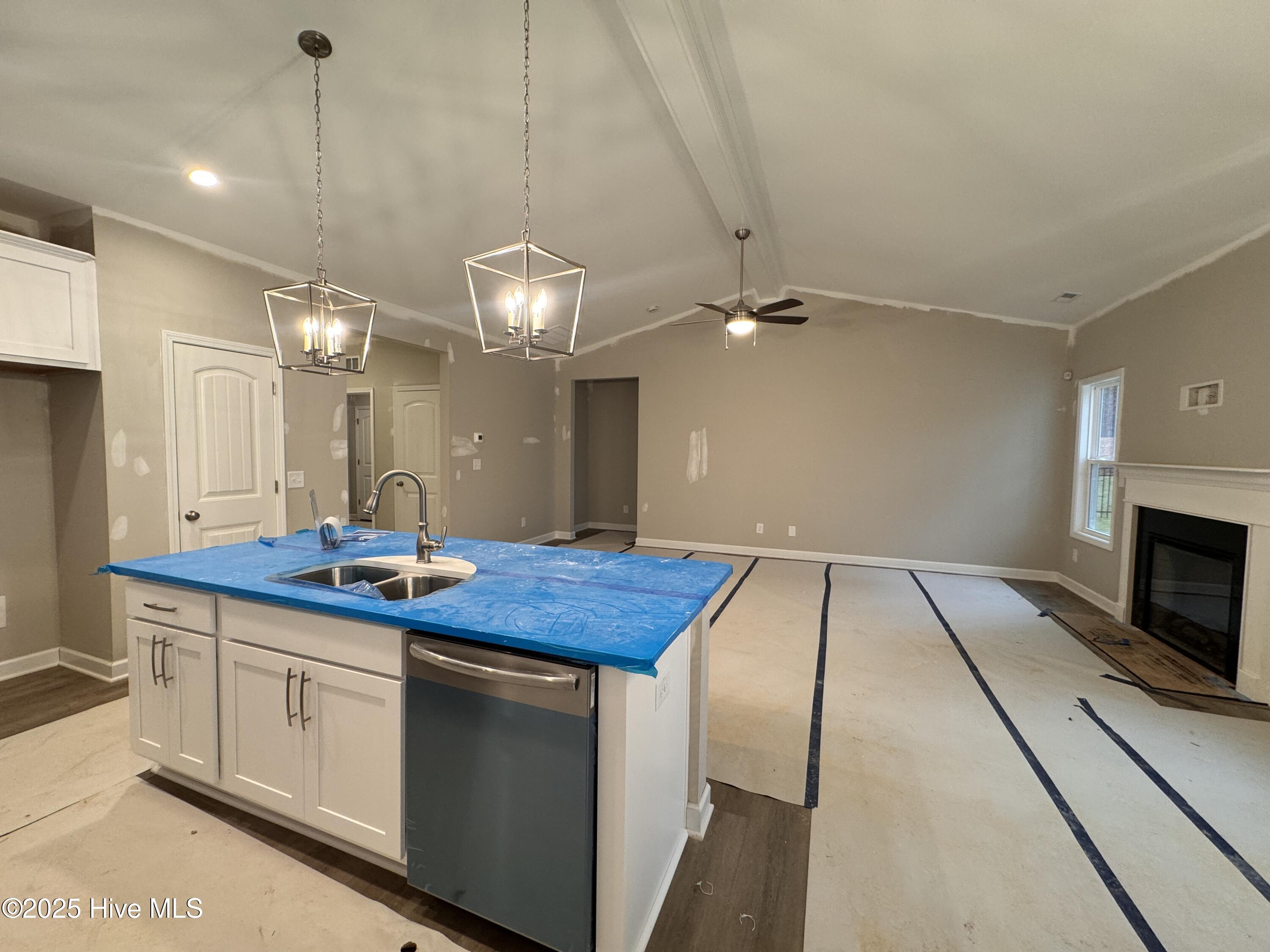 408 Redwater Trail, 601