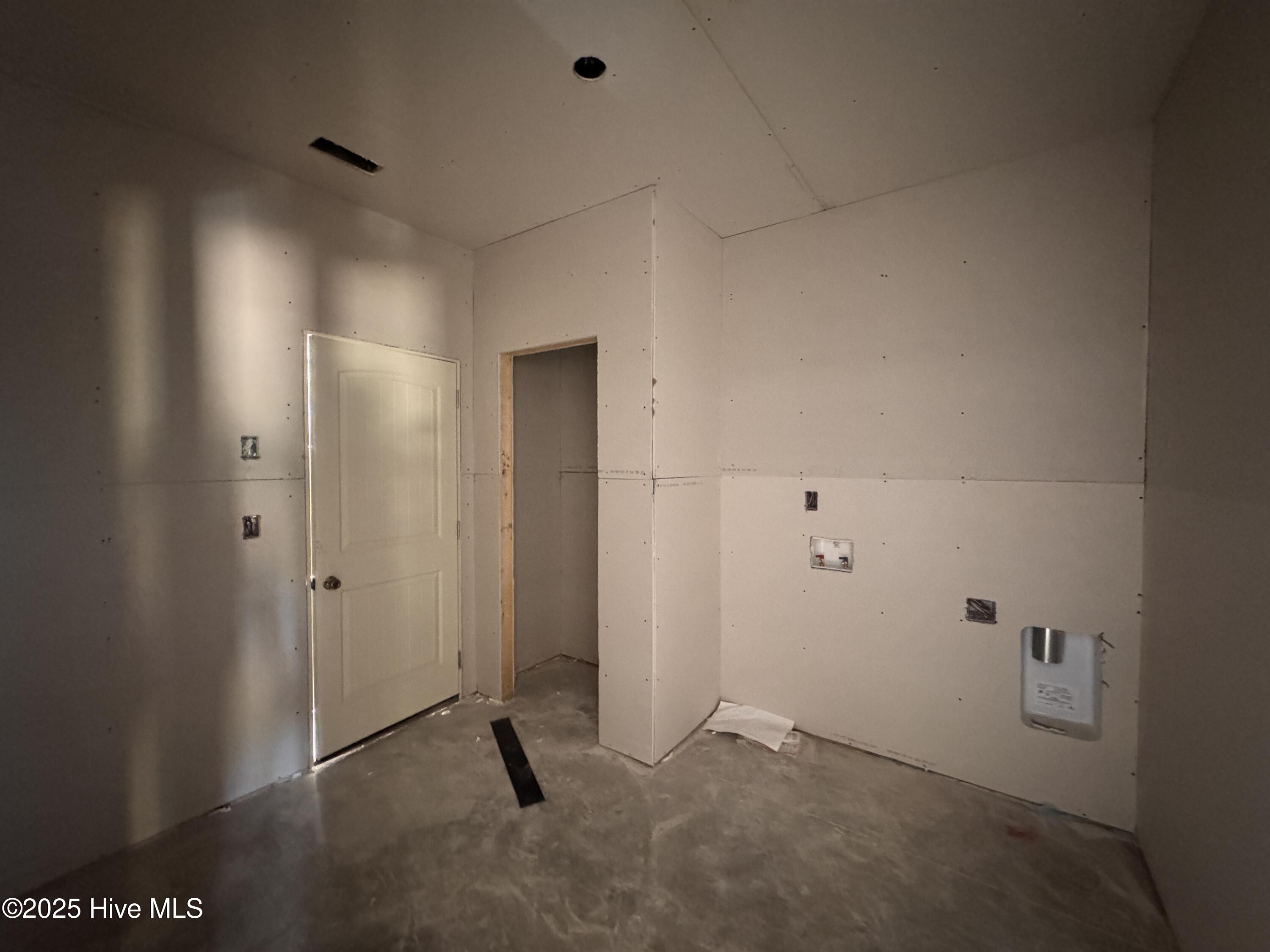 408 Redwater Trail, 601