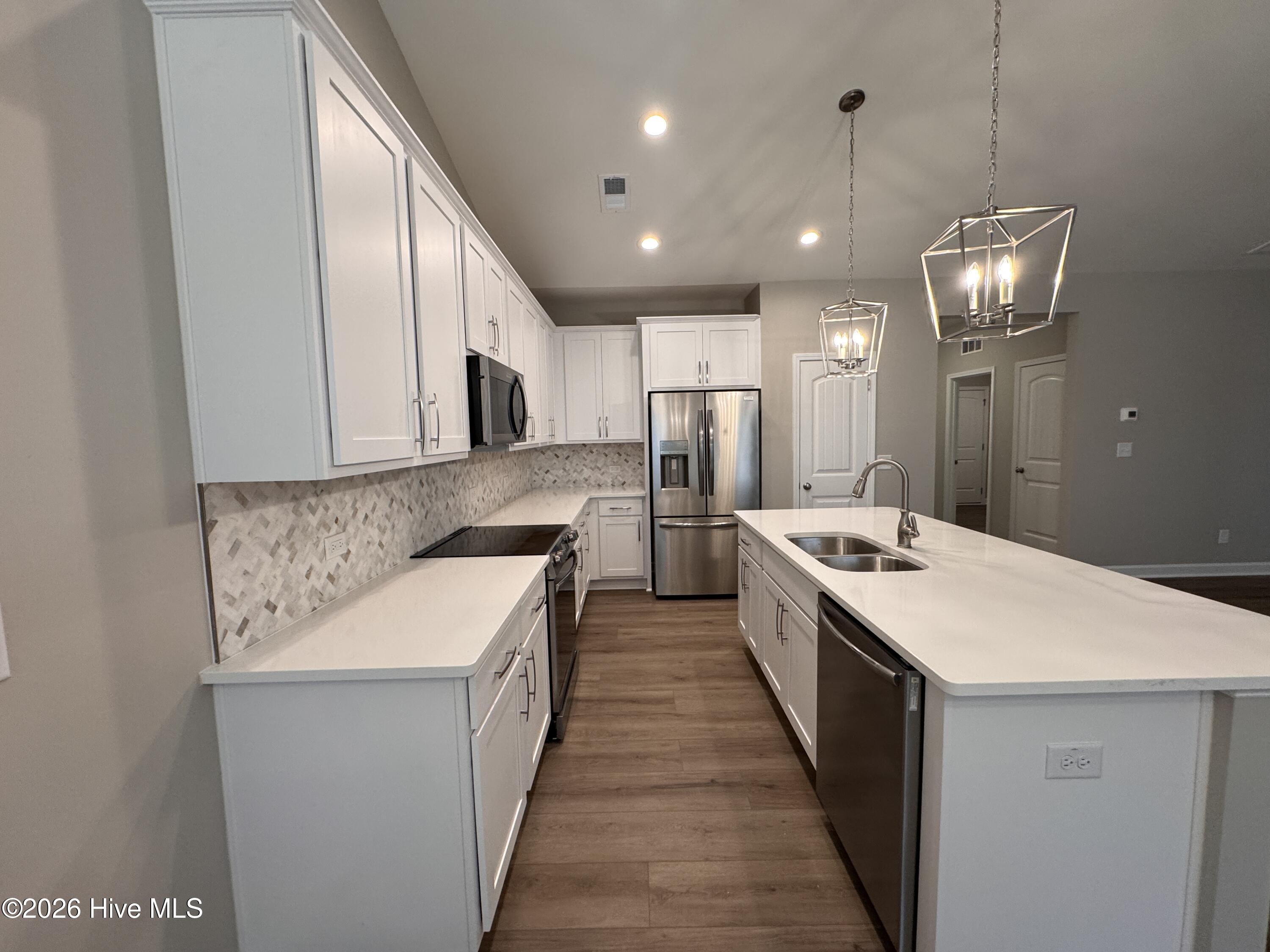 408 Redwater Trail, 601