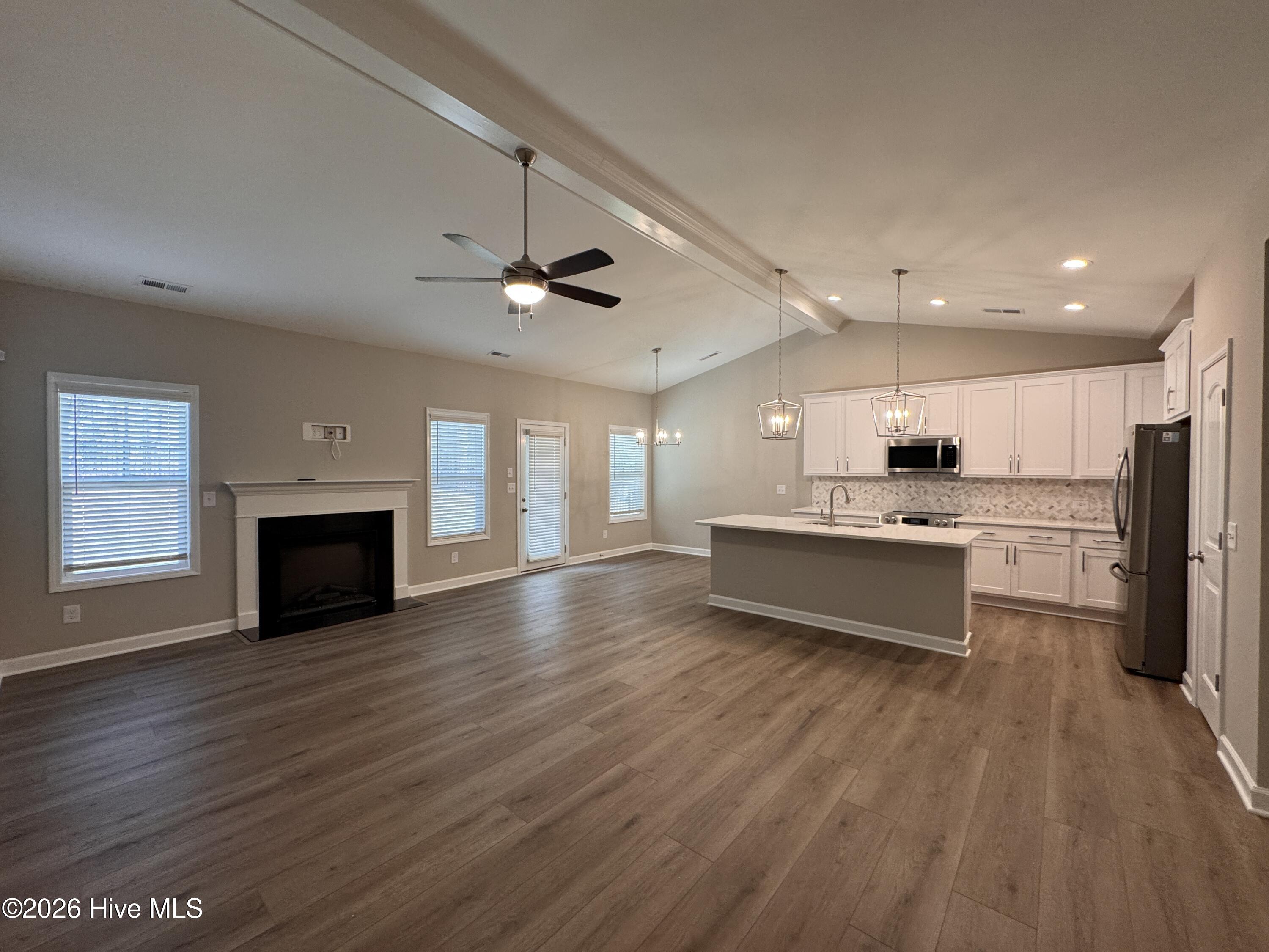 408 Redwater Trail, 601
