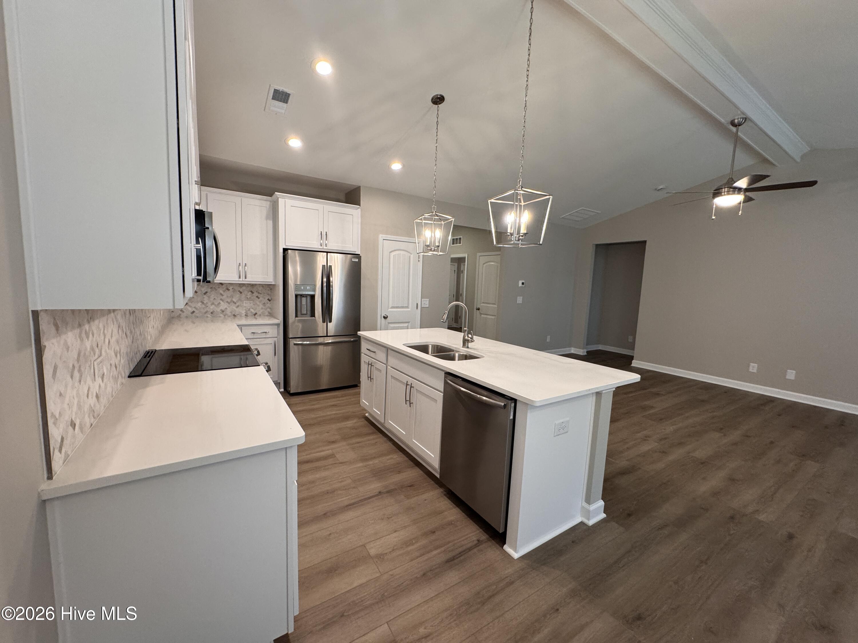 408 Redwater Trail, 601