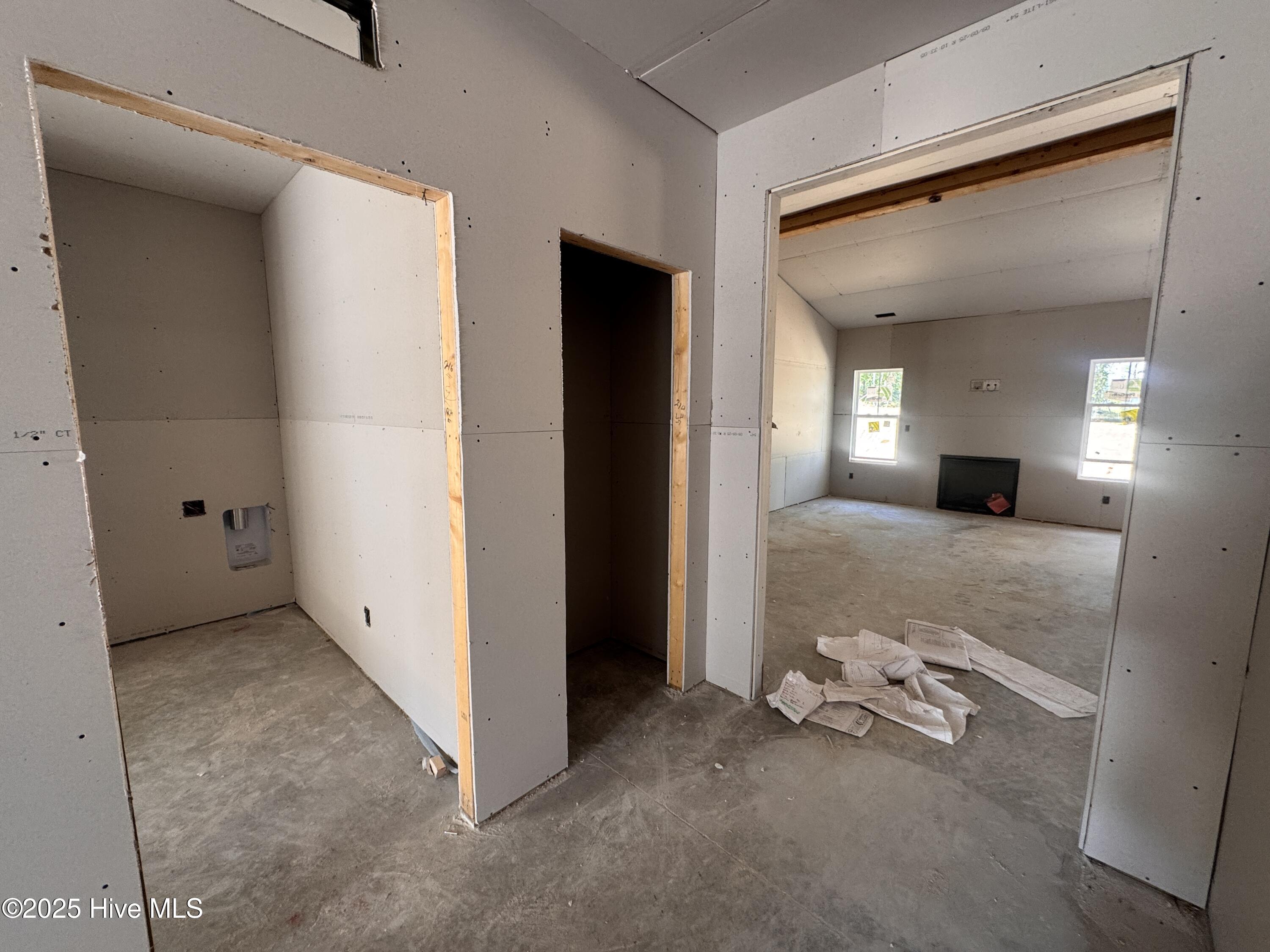 408 Redwater Trail, 601