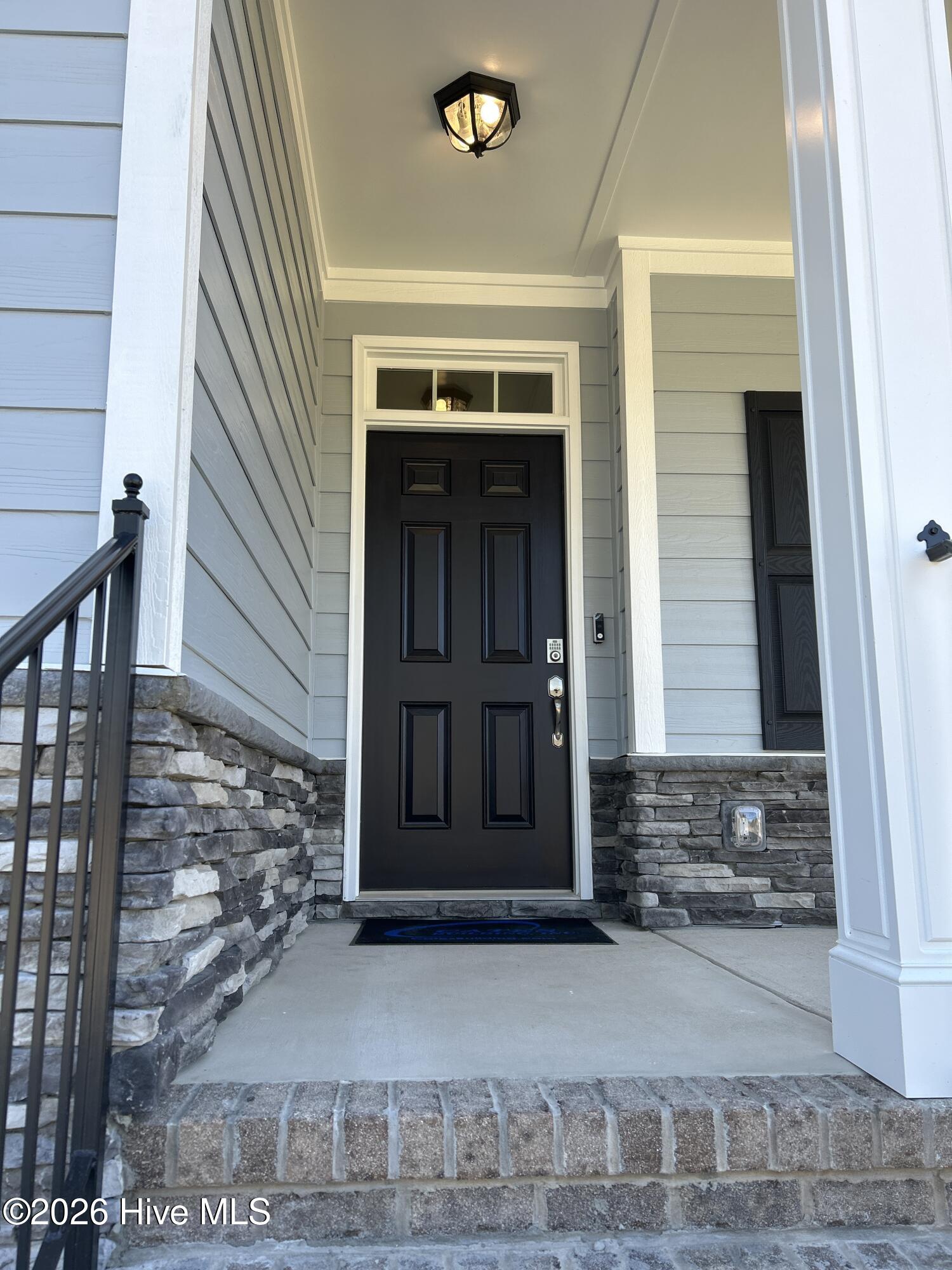 653 Watauga Lane, 579