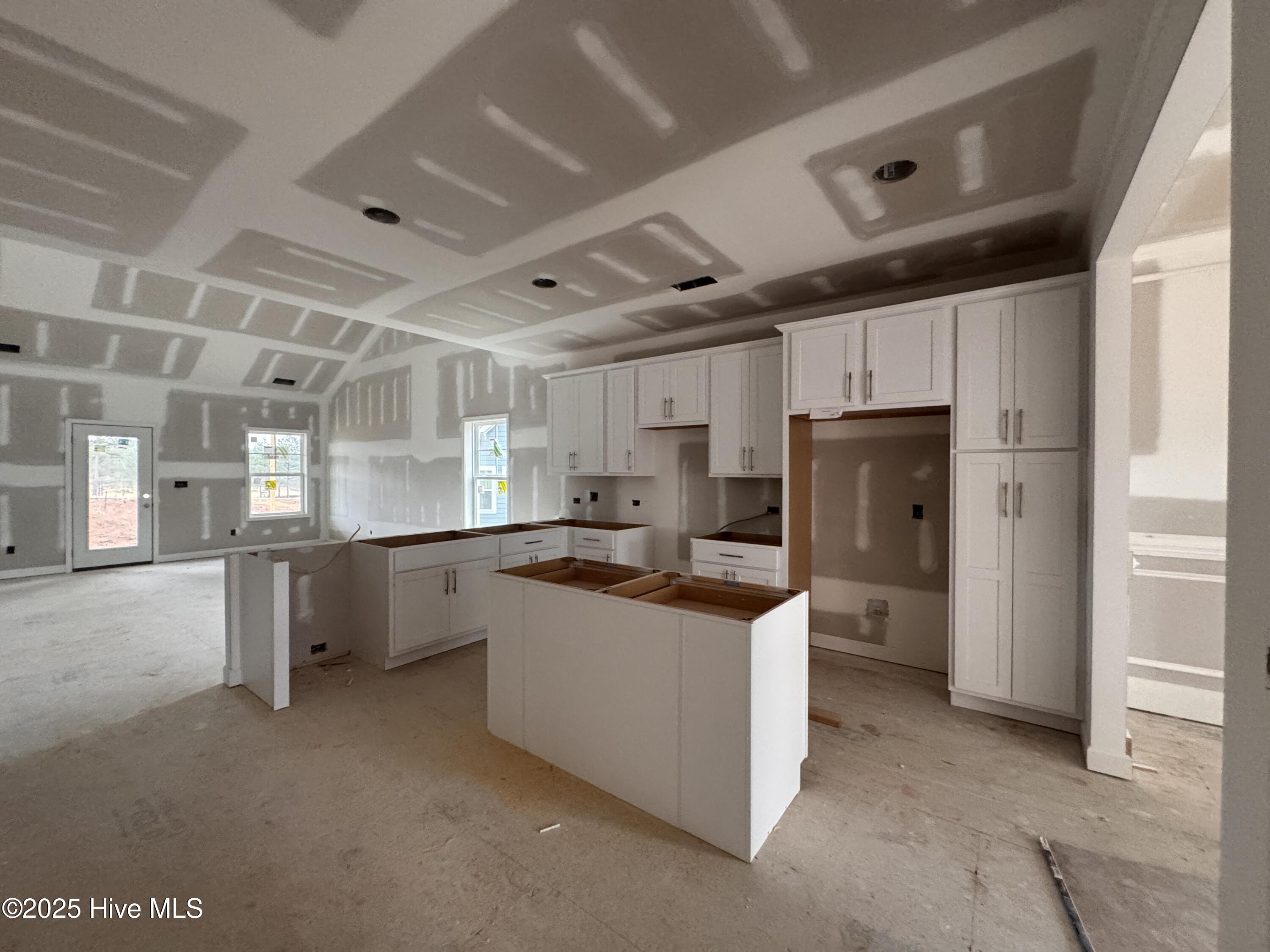 653 Watauga Lane, 579