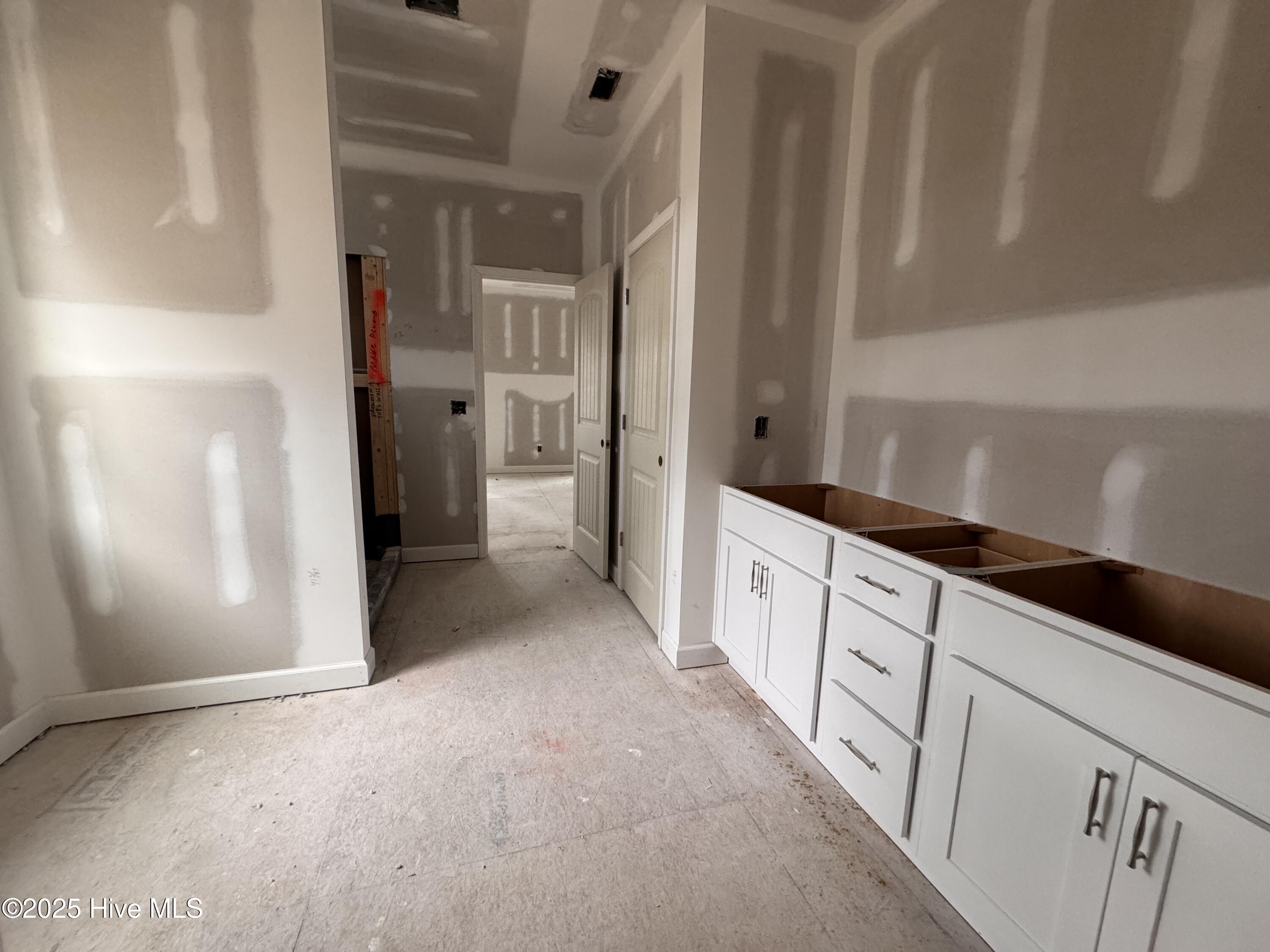 653 Watauga Lane, 579