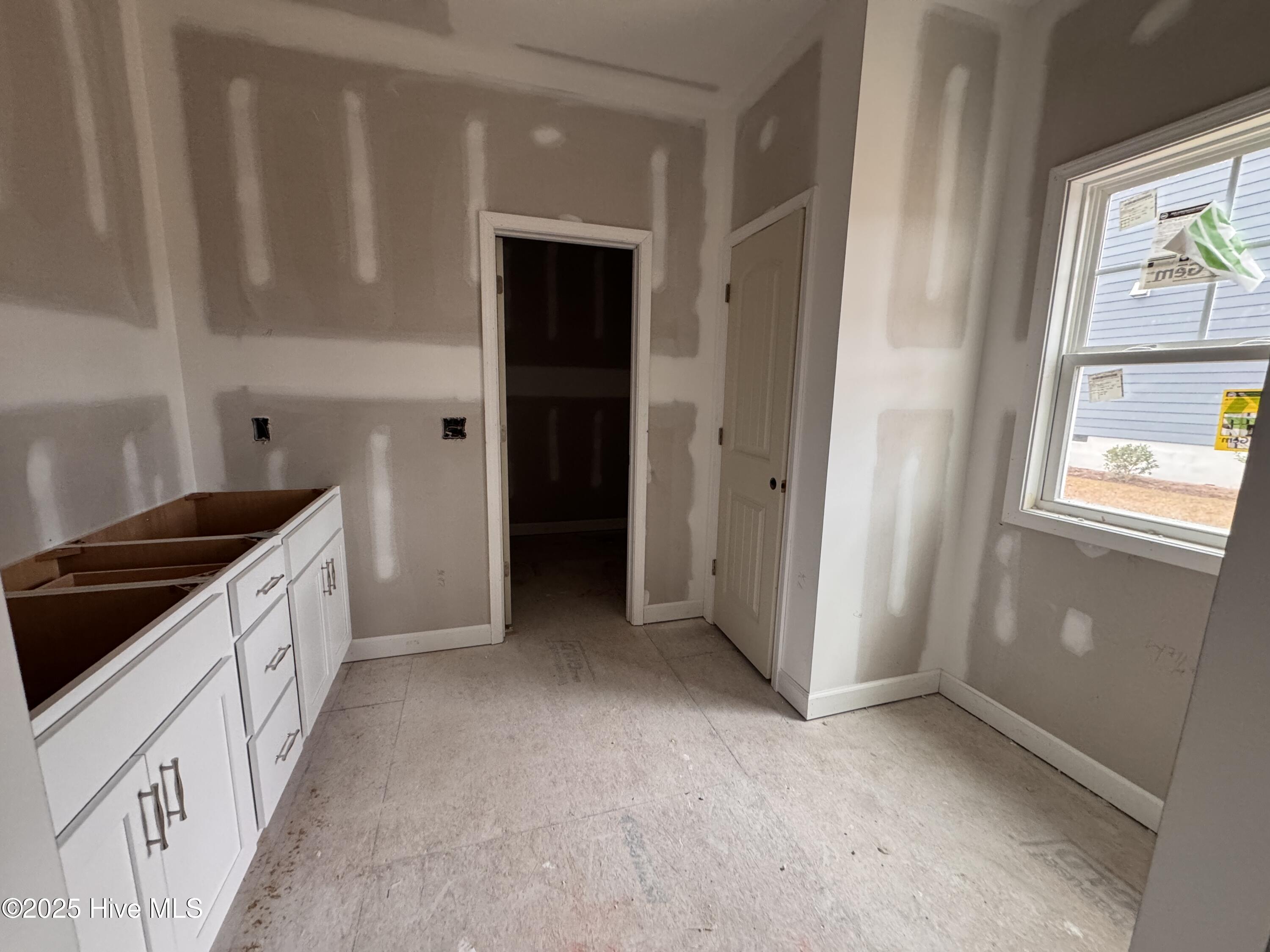 653 Watauga Lane, 579