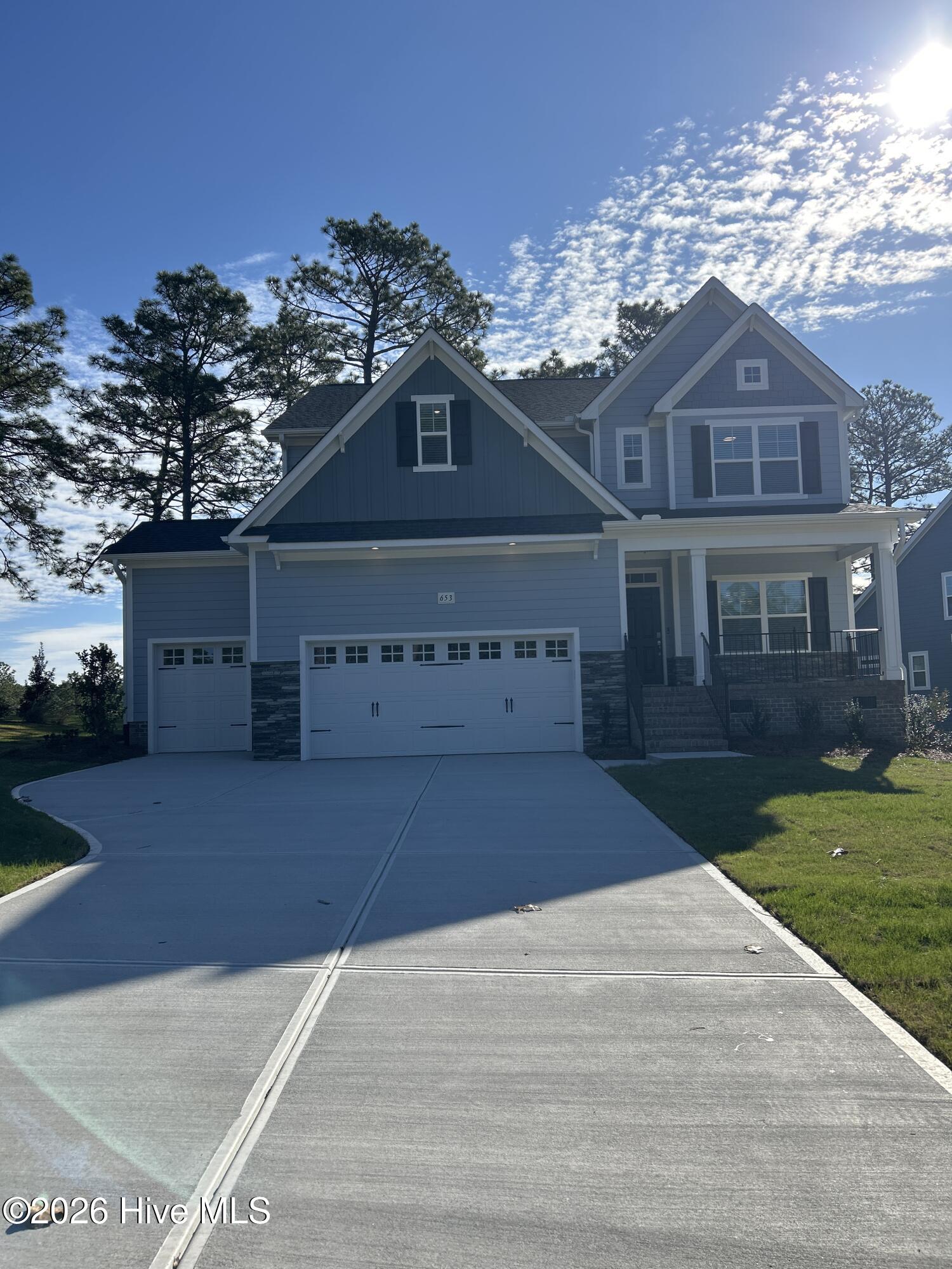 653 Watauga Lane, 579