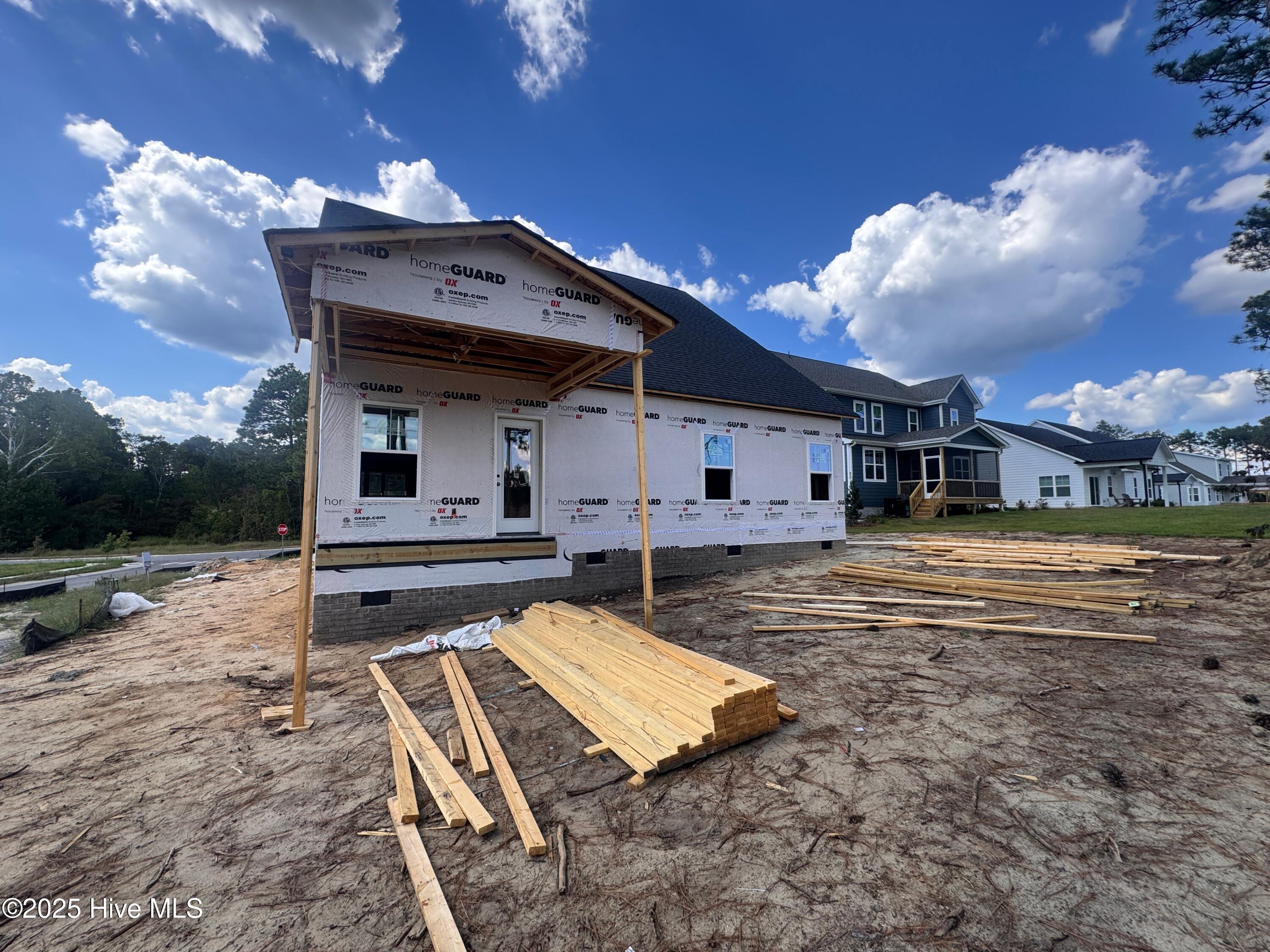 653 Watauga Lane, 579