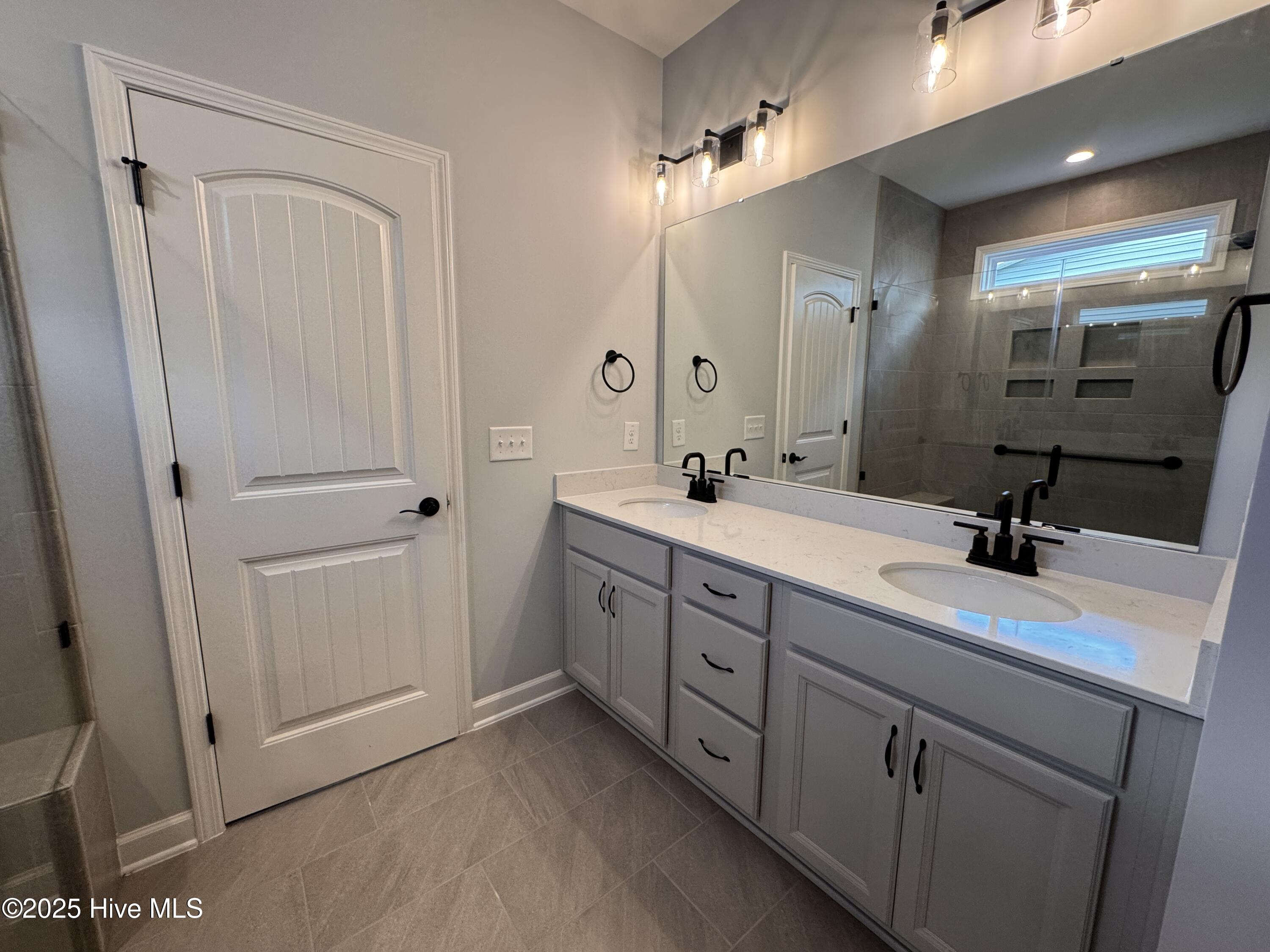 386 Glassmine Trail, 35