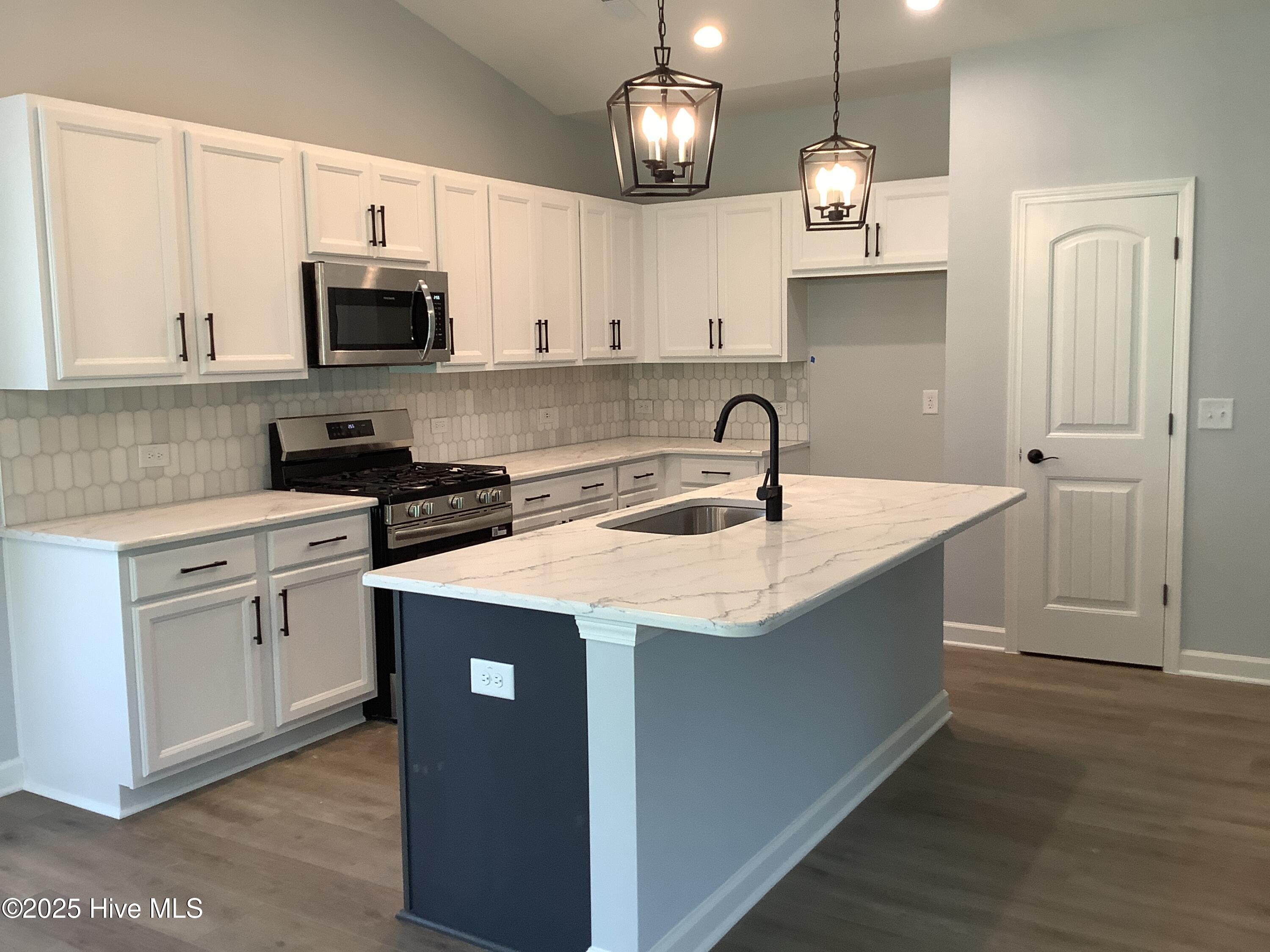 386 Glassmine Trail, 35