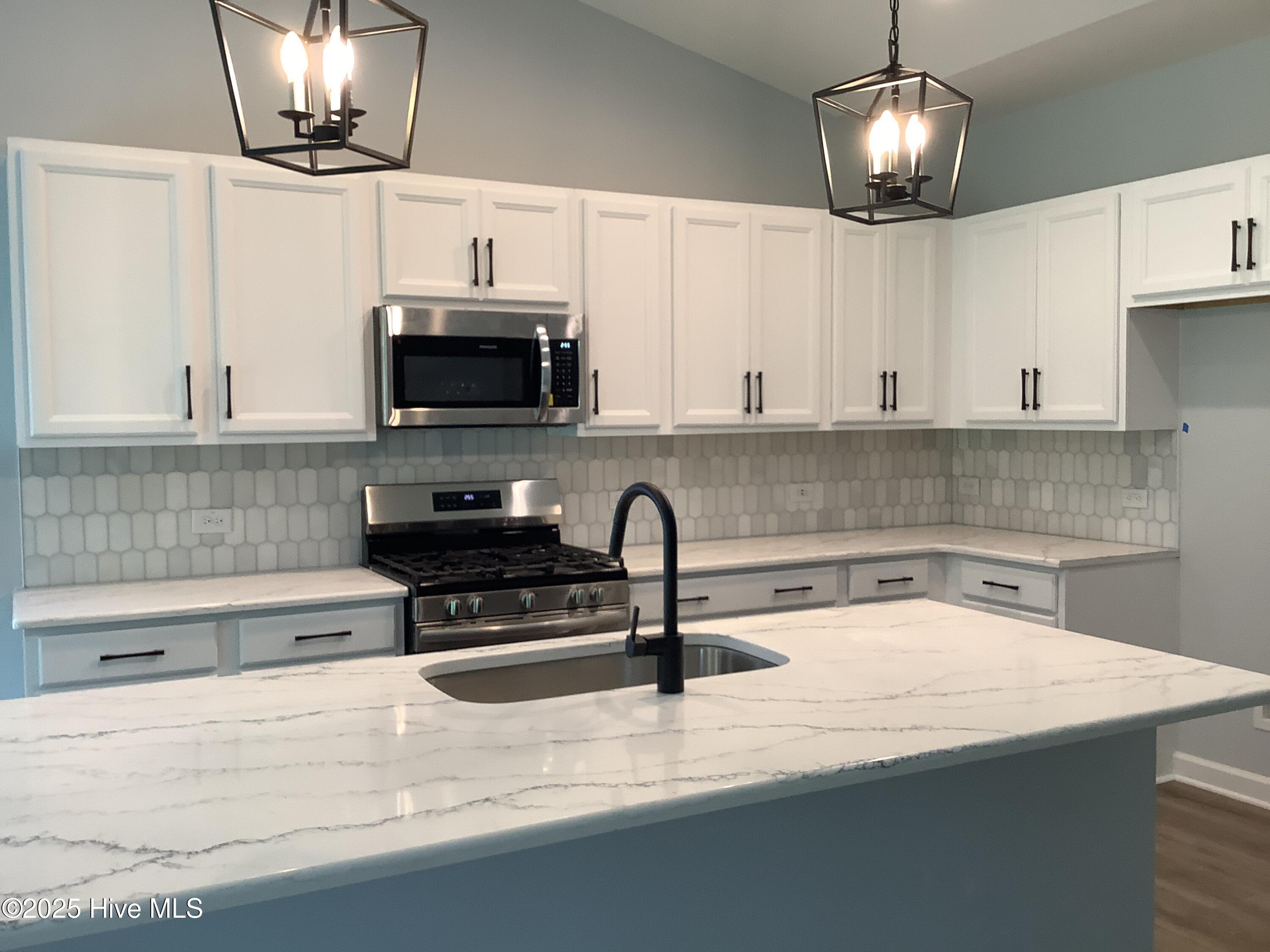 386 Glassmine Trail, 35