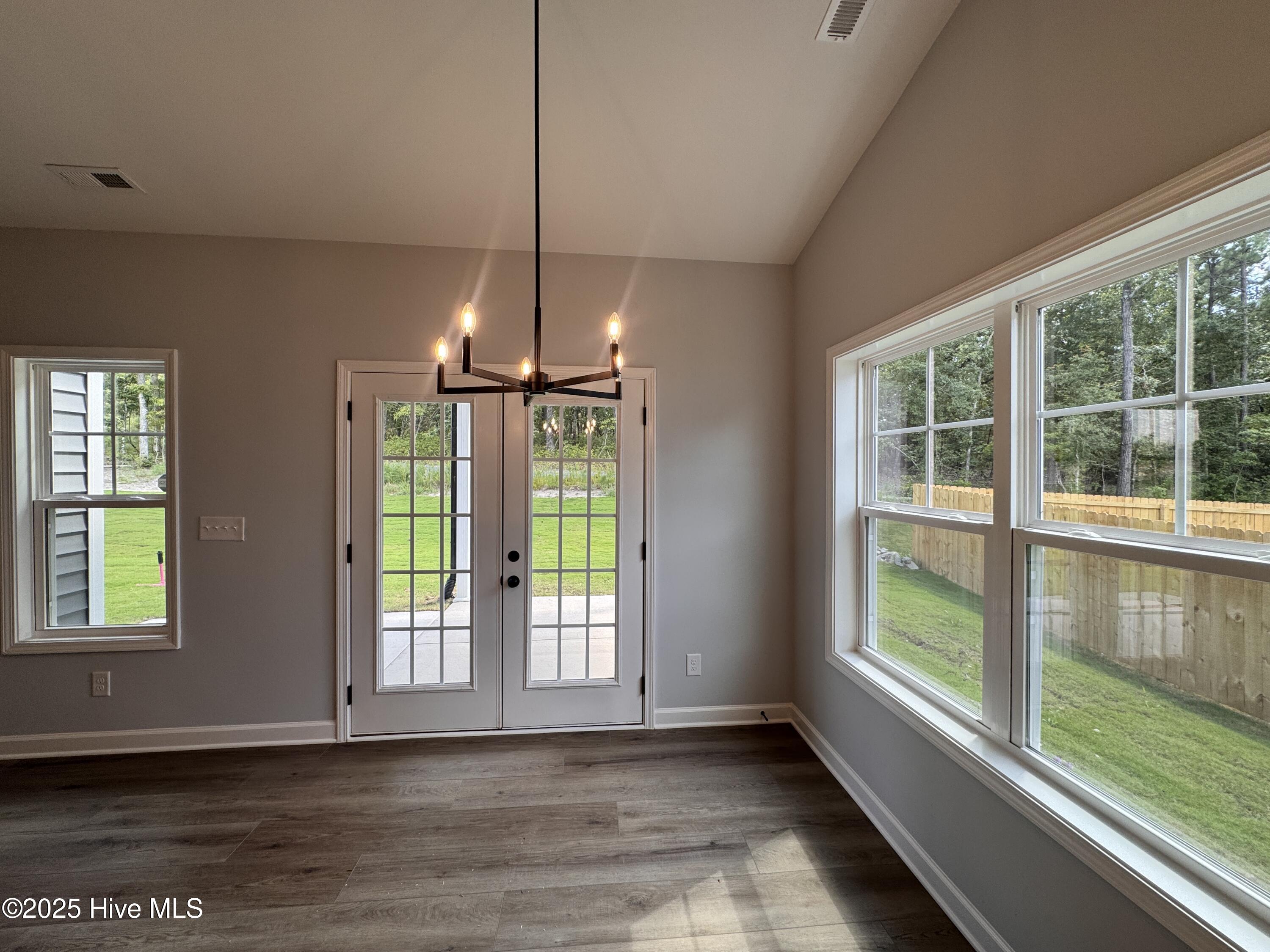 386 Glassmine Trail, 35