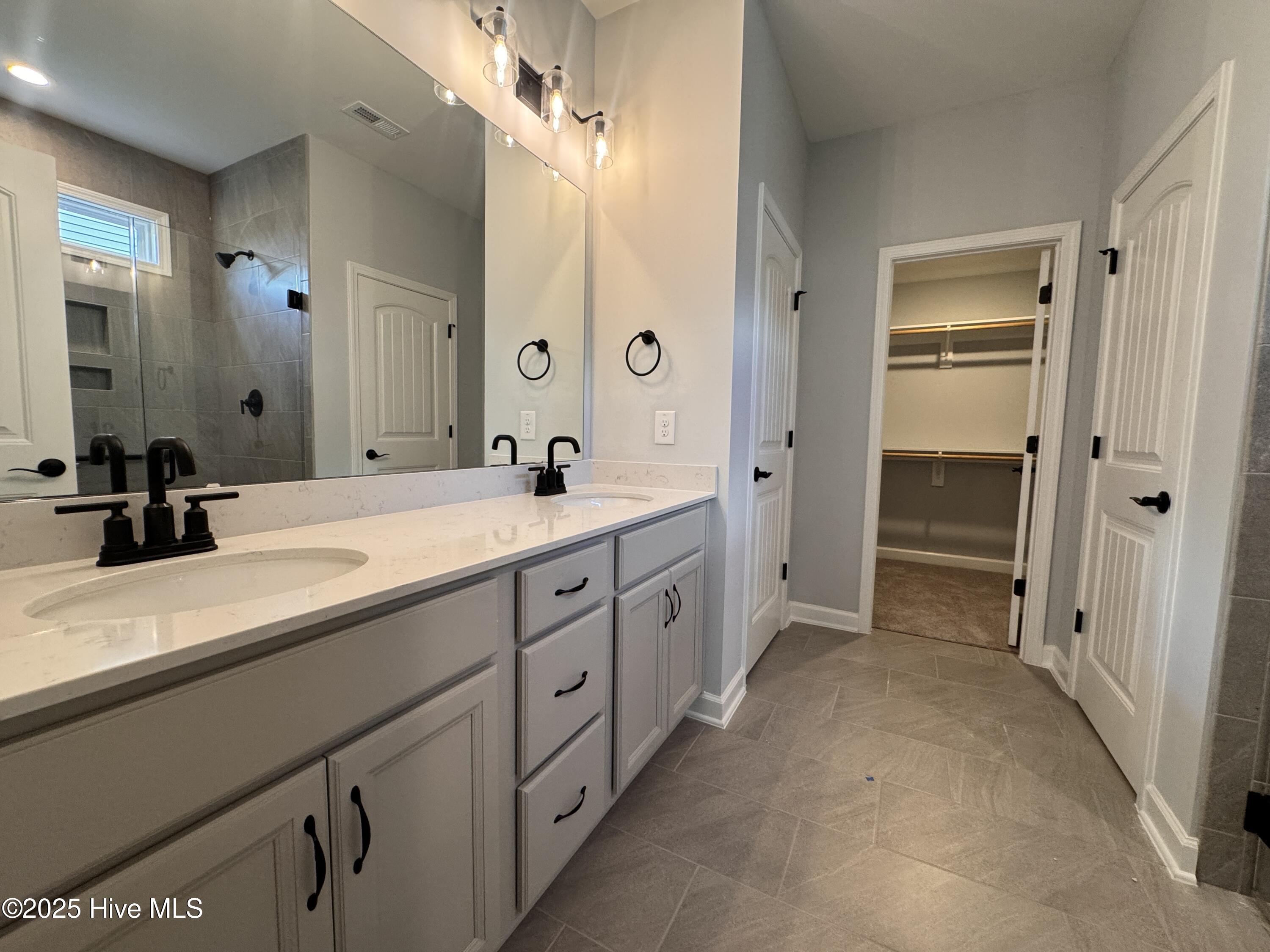 386 Glassmine Trail, 35