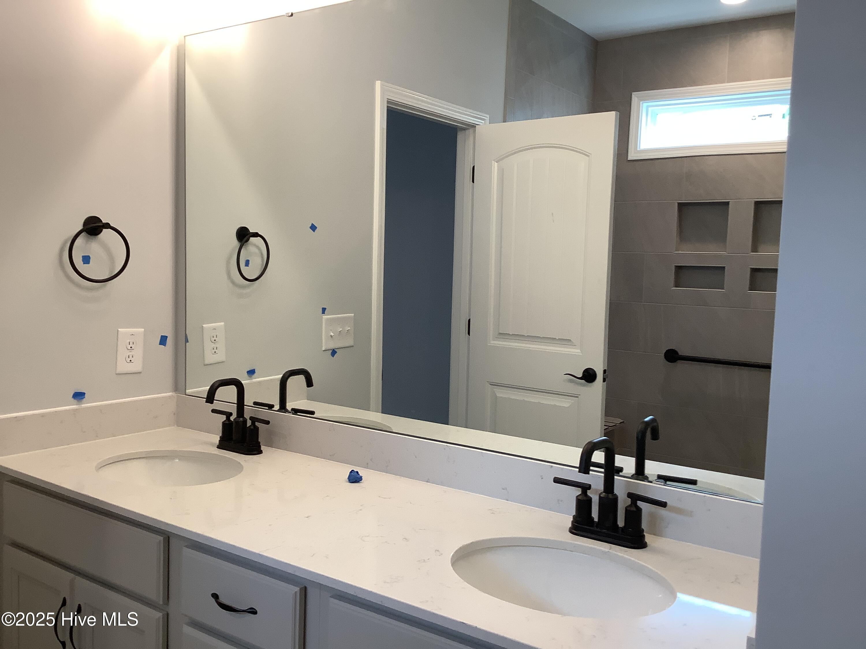 386 Glassmine Trail, 35