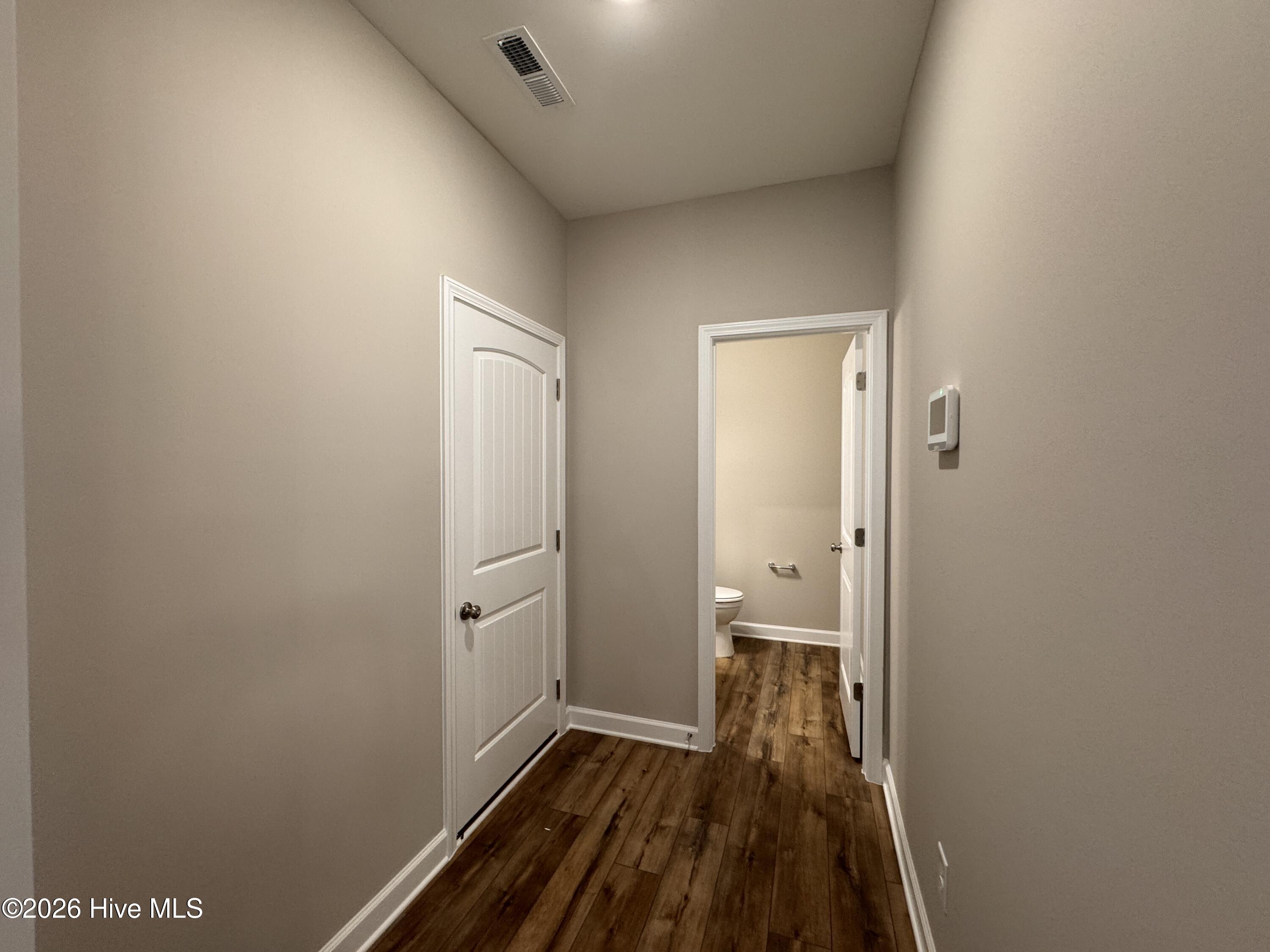 428 Redwater Trail, 596