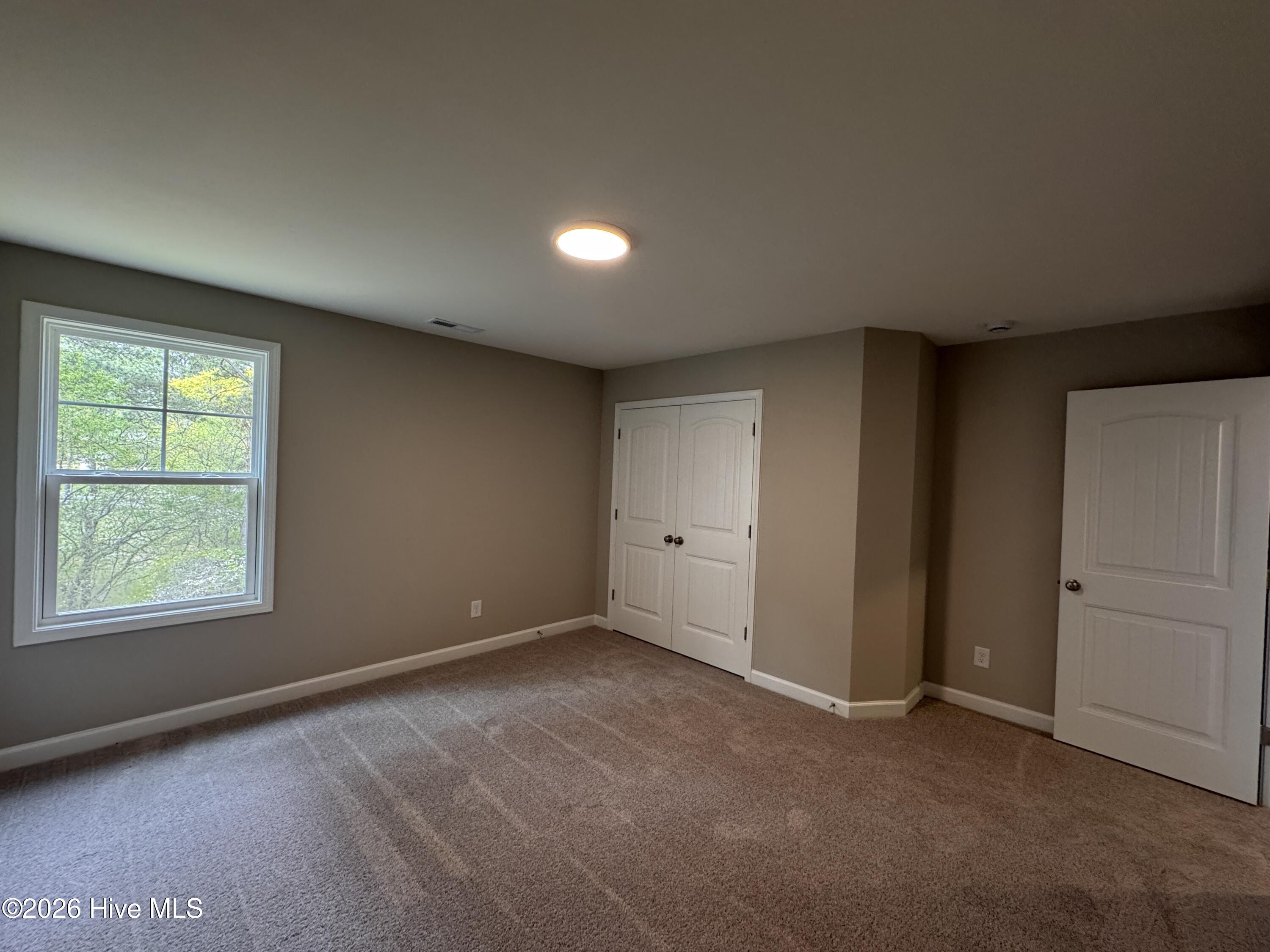 428 Redwater Trail, 596