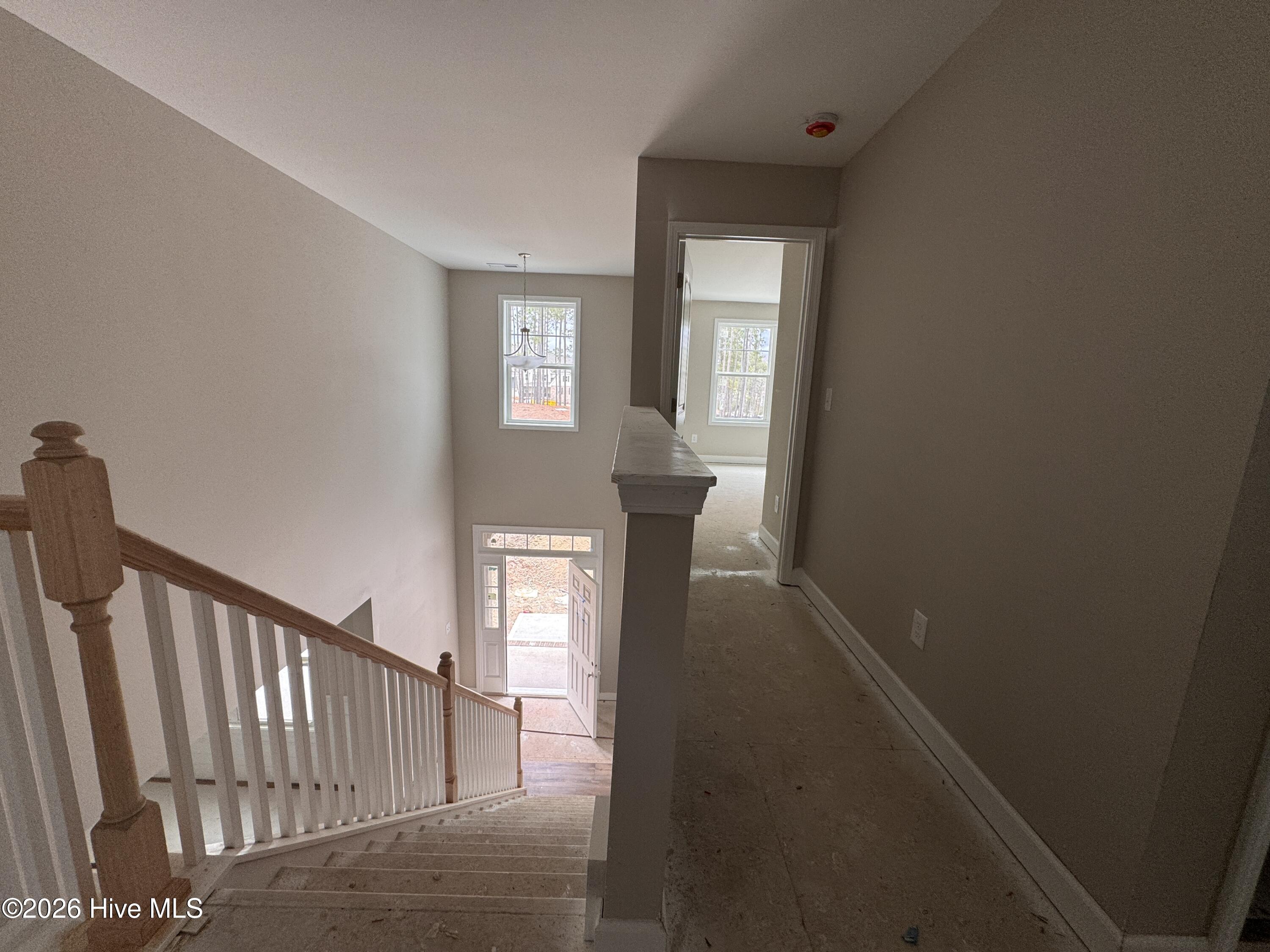 428 Redwater Trail, 596