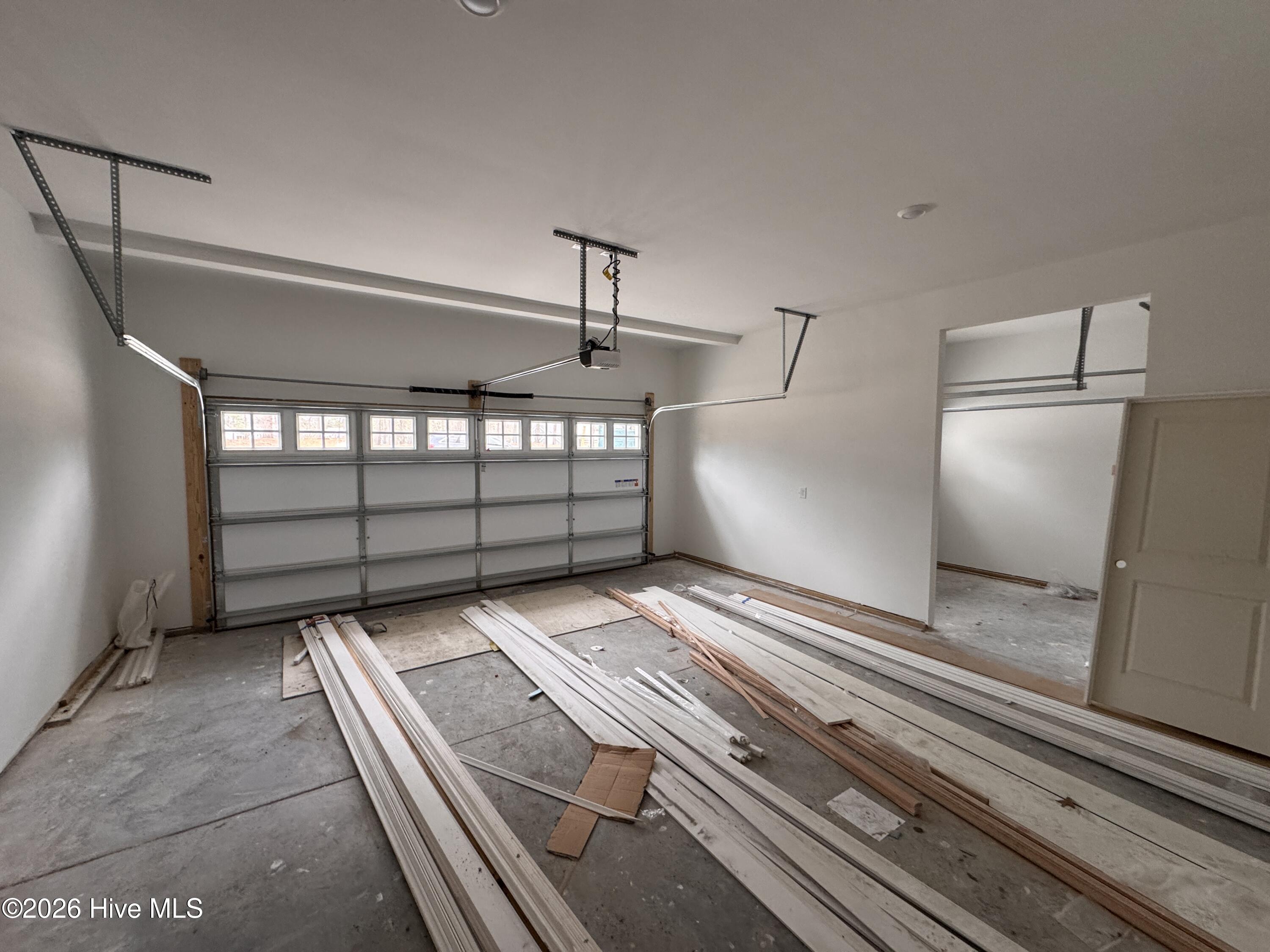 428 Redwater Trail, 596