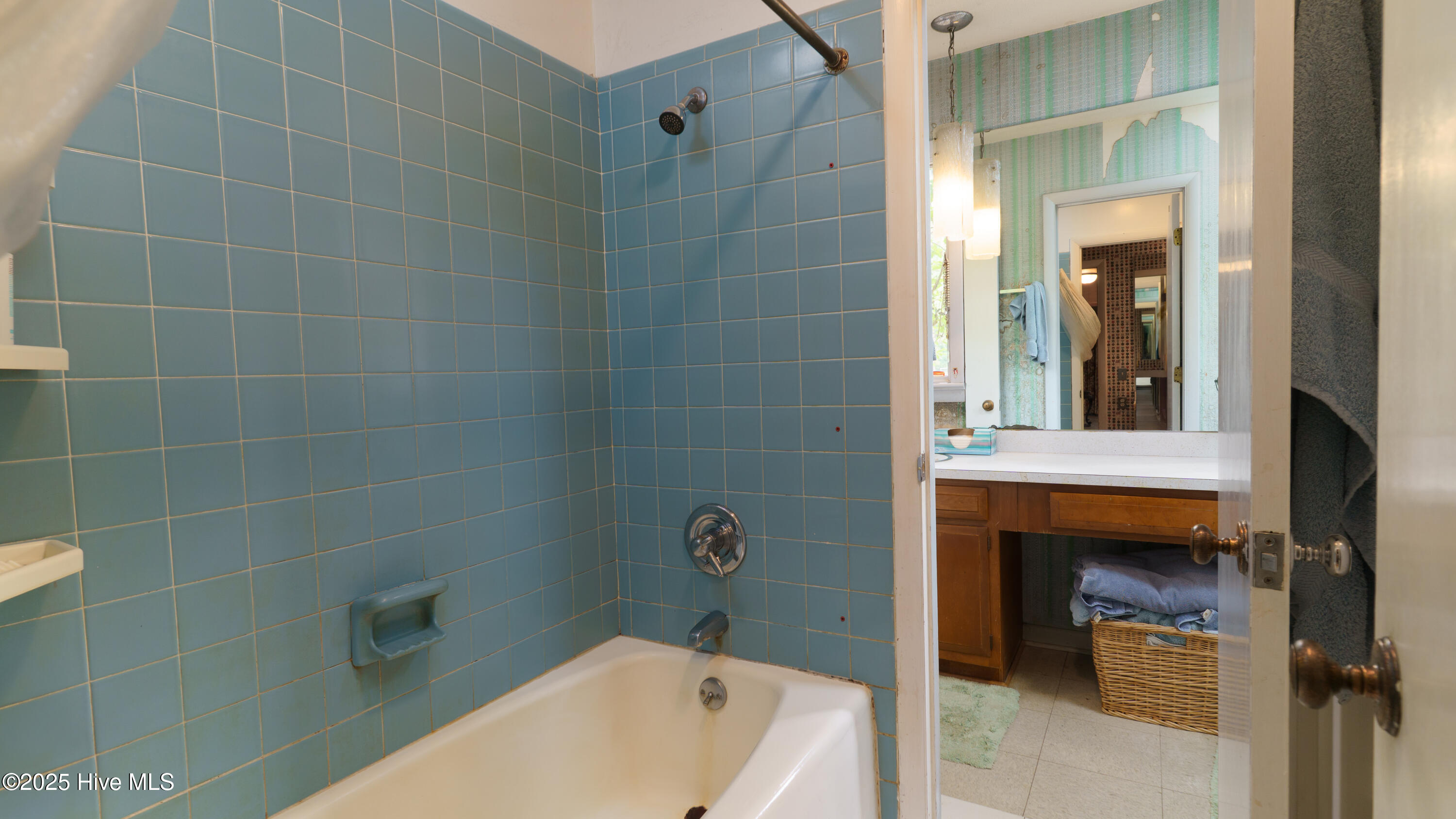 292 Bump A Long Lane