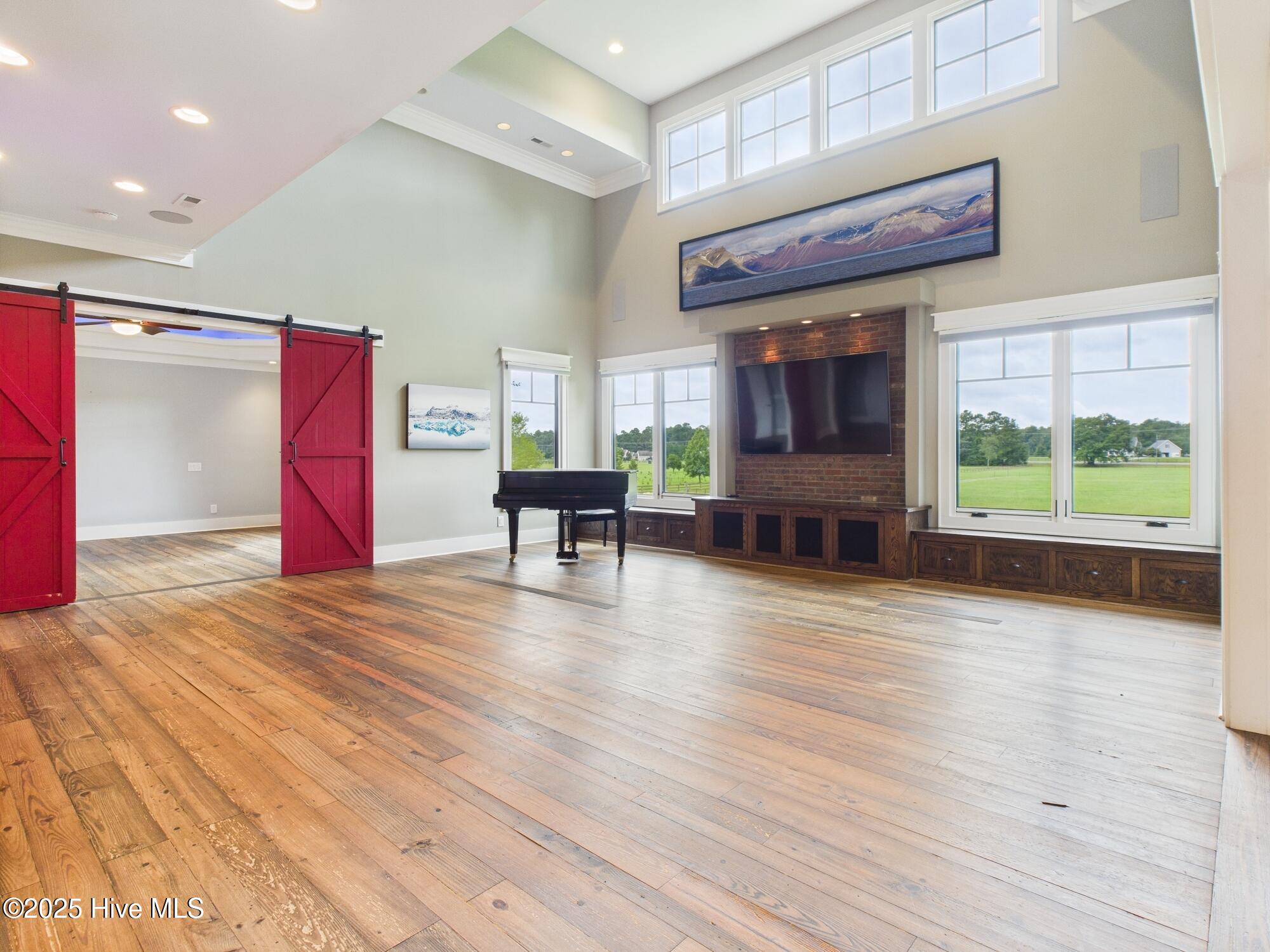 1000 Lakebay Road