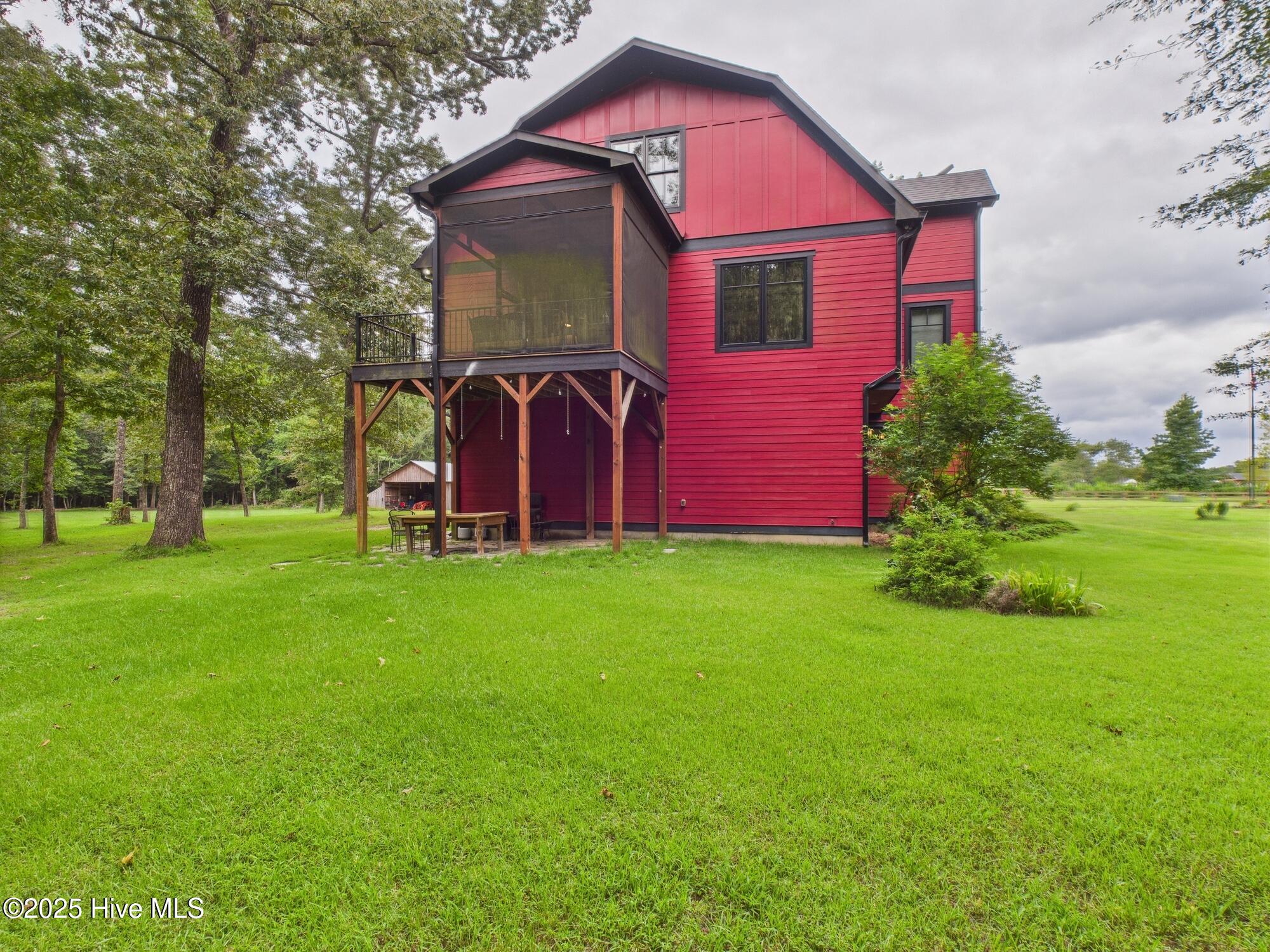 1000 Lakebay Road