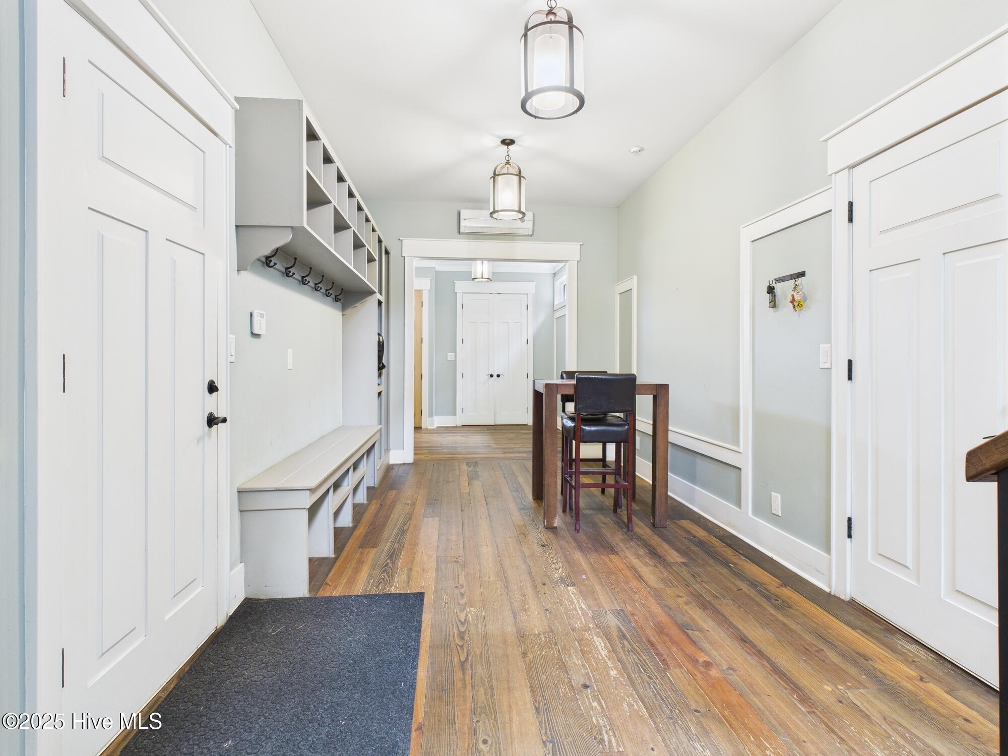 1000 Lakebay Road