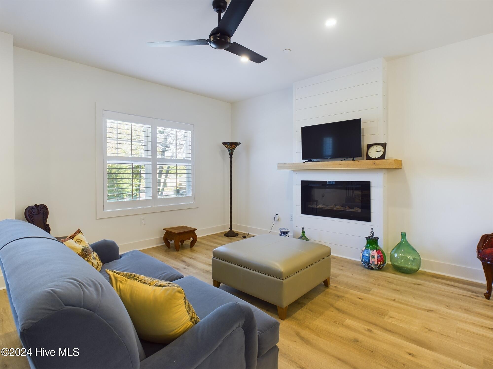 129 Lexington Lane