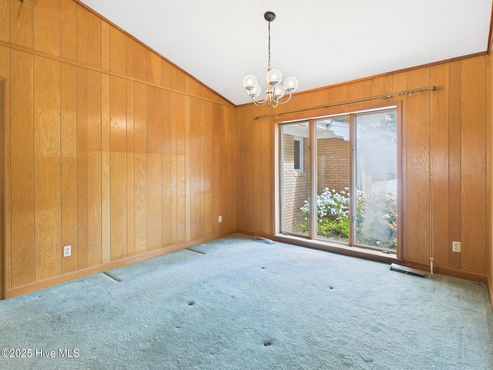 956 Rays Bridge Road