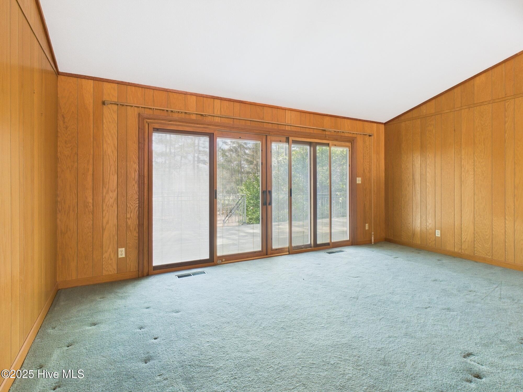 956 Rays Bridge Road