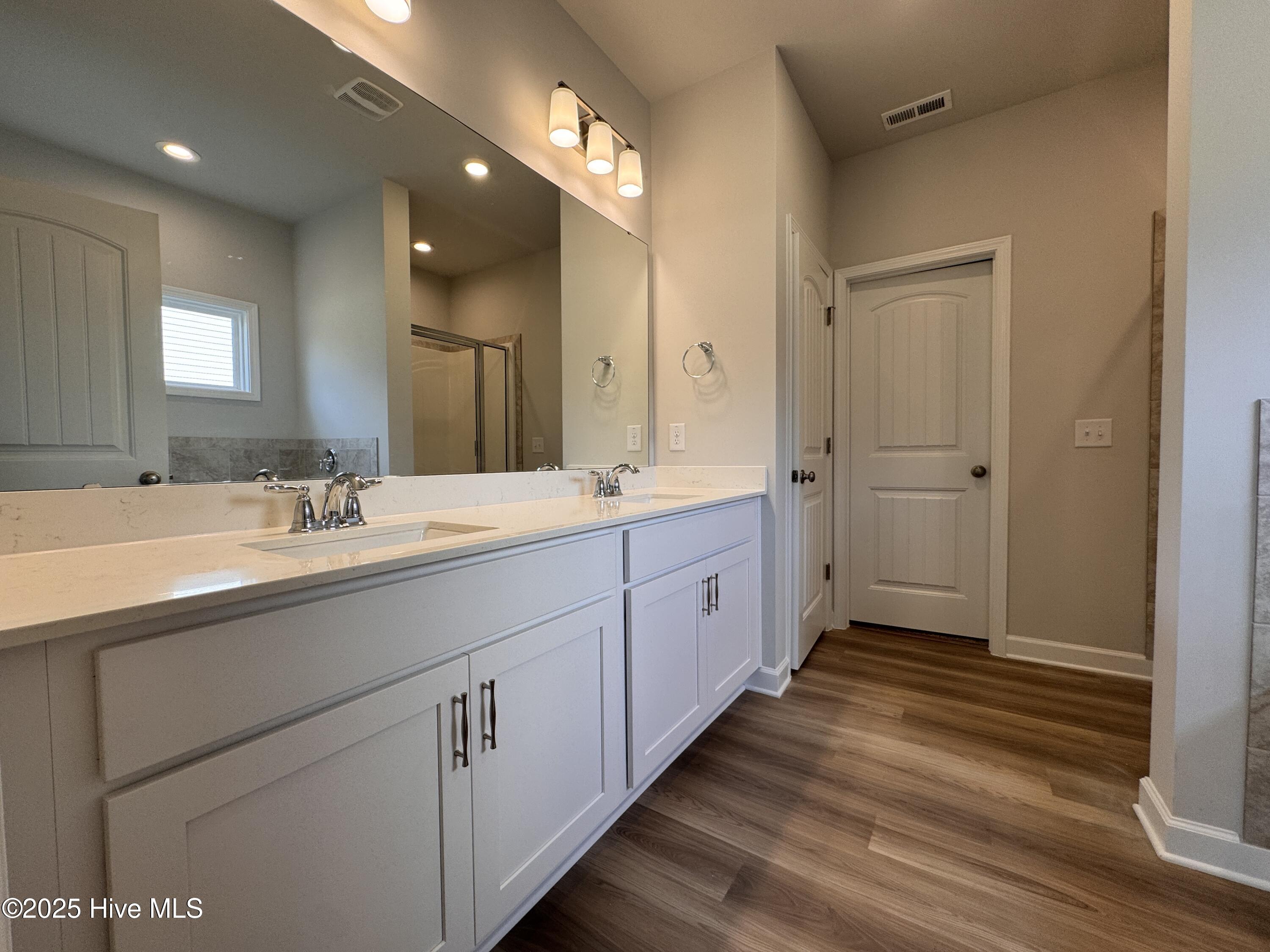 294 Elijah Way, 23