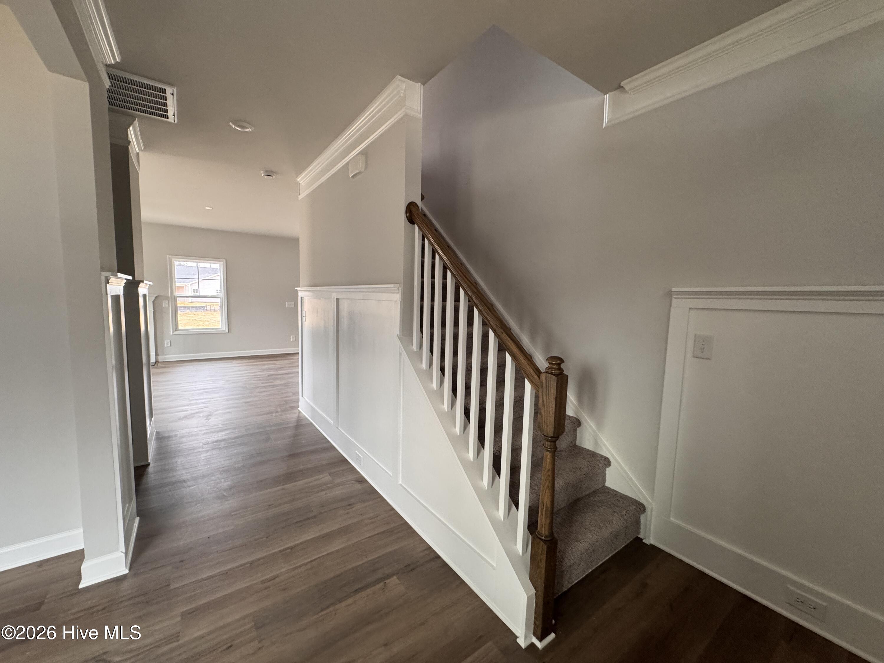 665 Long Point Road, 60