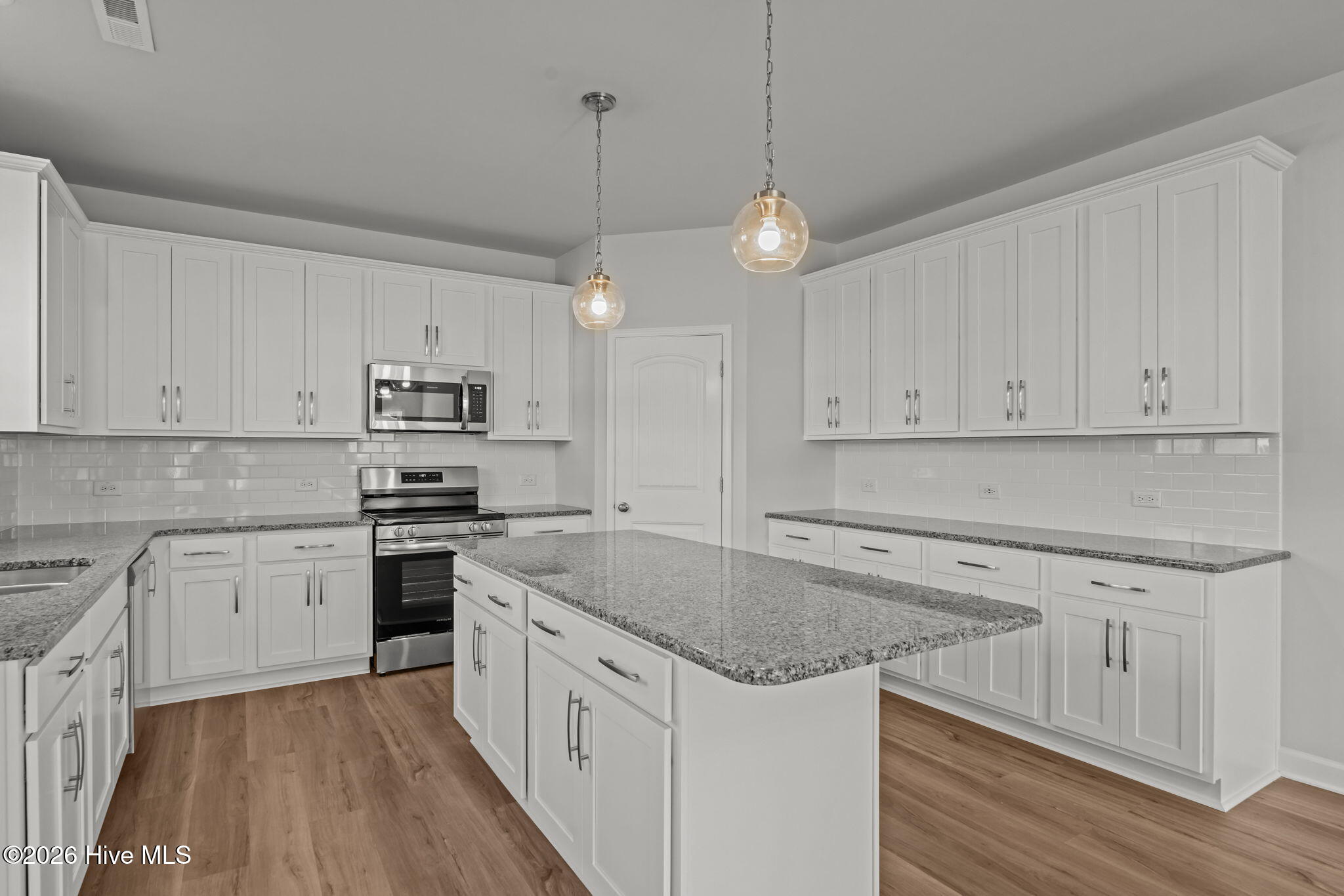 665 Long Point Road, 60