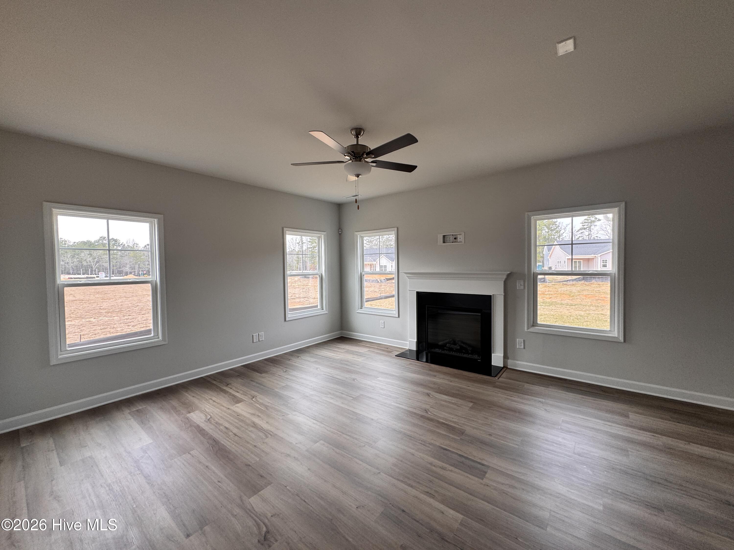 665 Long Point Road, 60