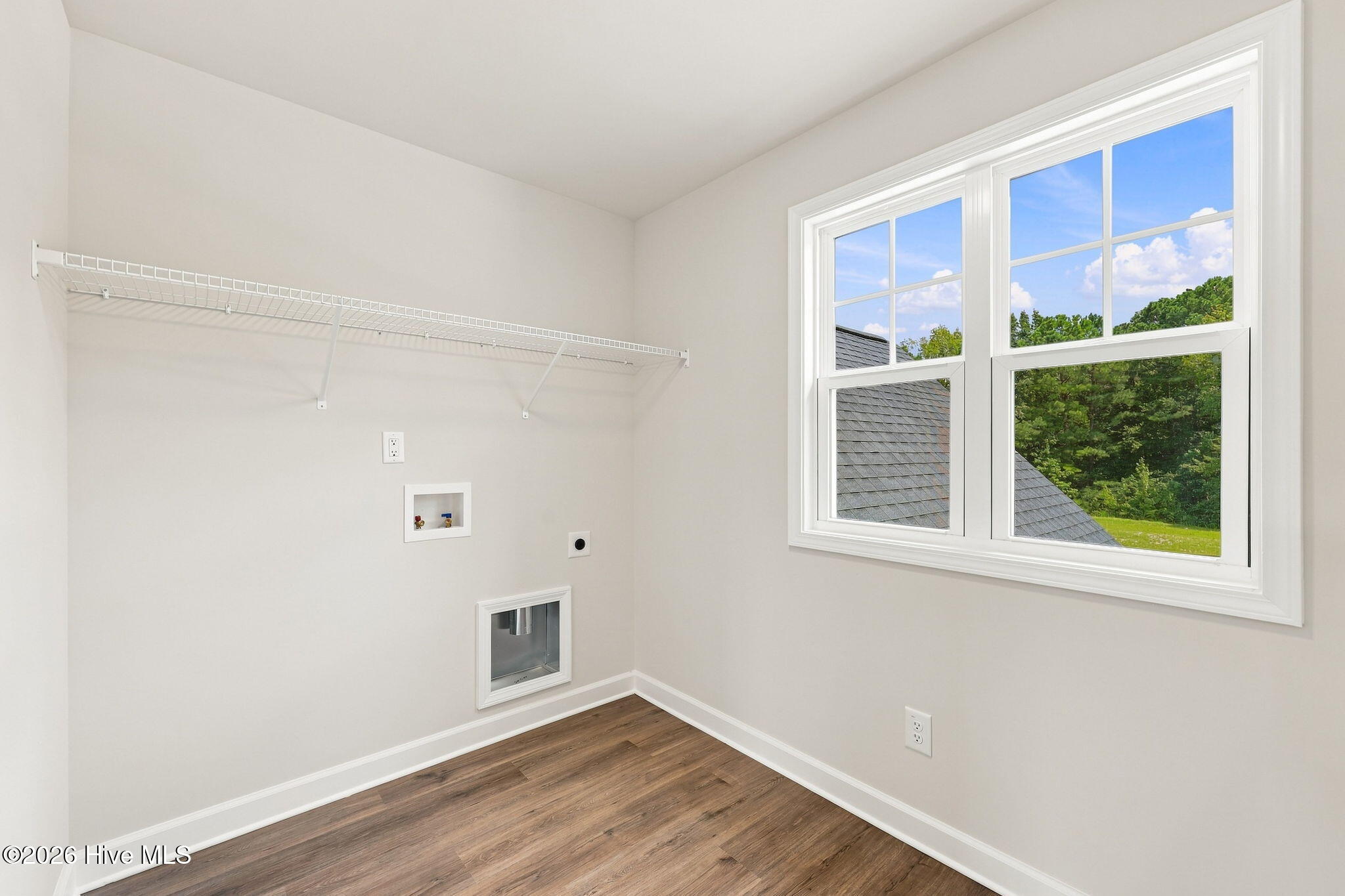 275 Elijah Way, 61