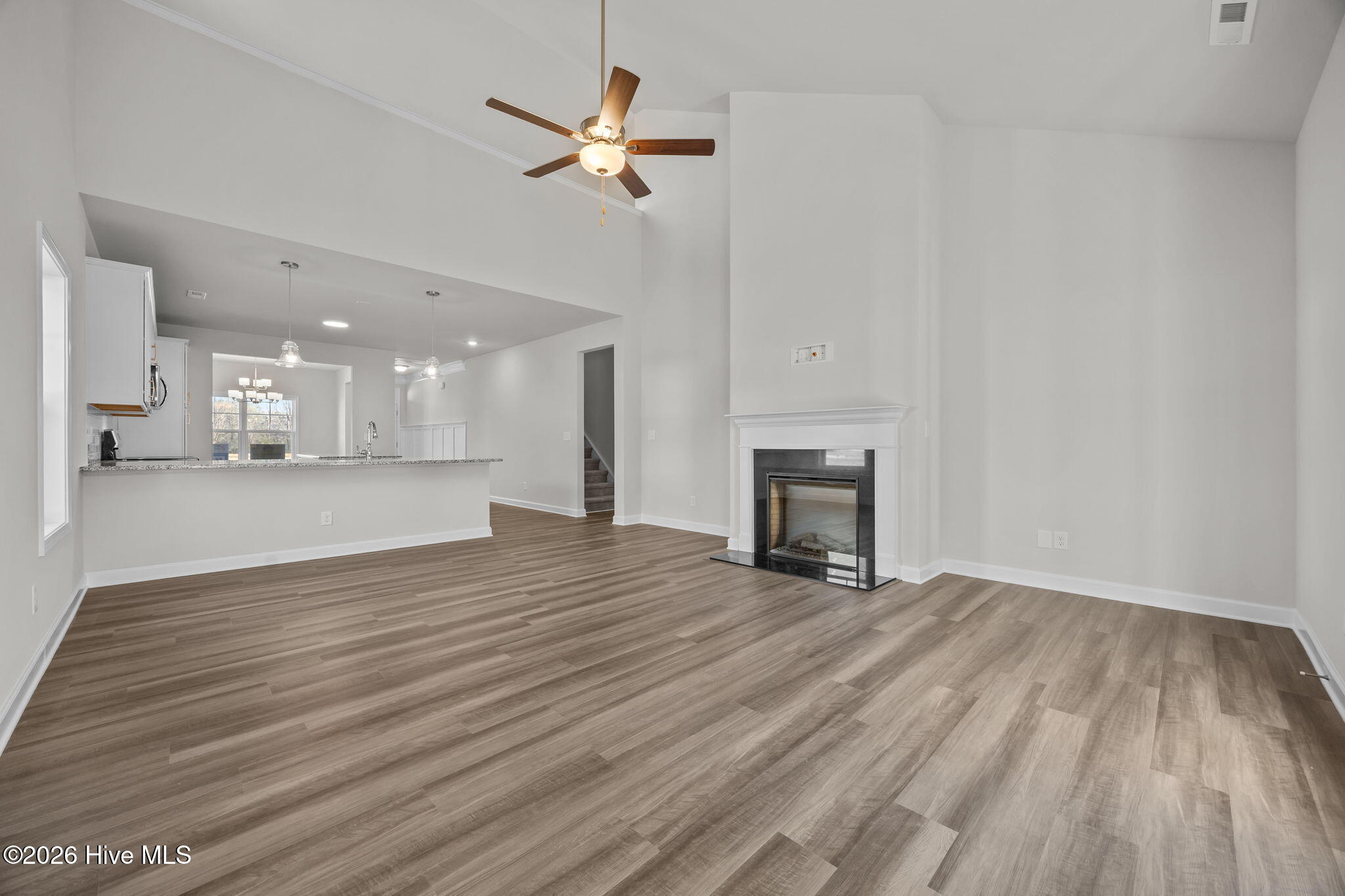 287 Elijah Way, 64