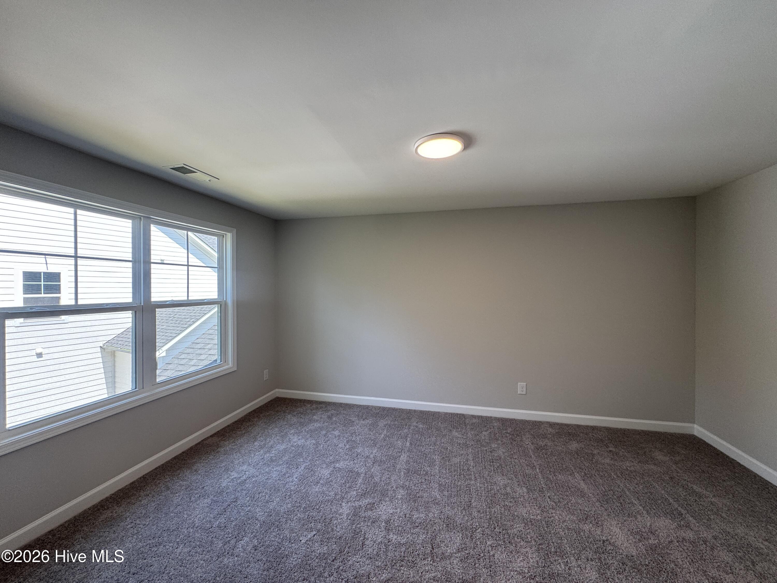 432 Redwater Trail, 595