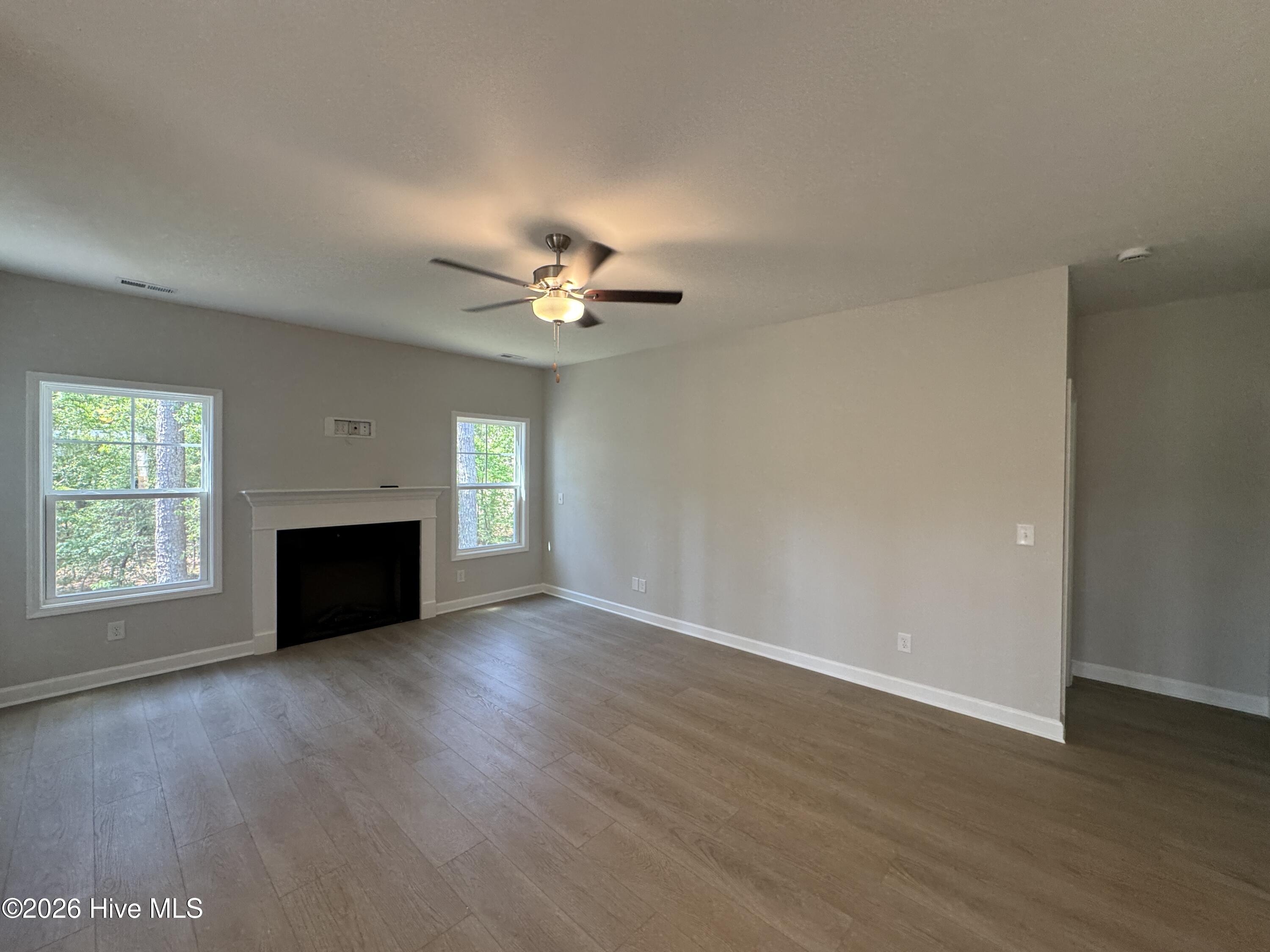 432 Redwater Trail, 595