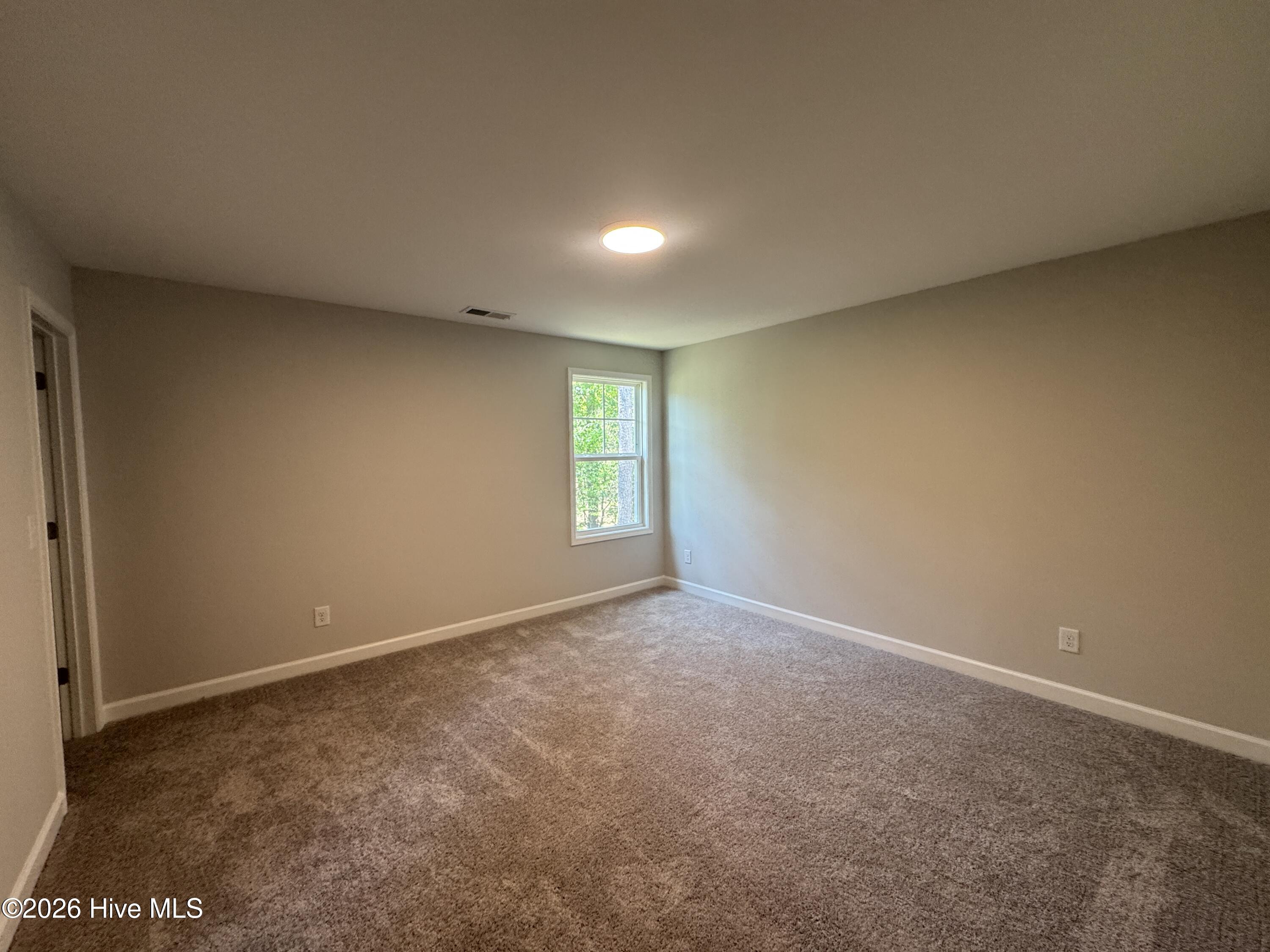 432 Redwater Trail, 595