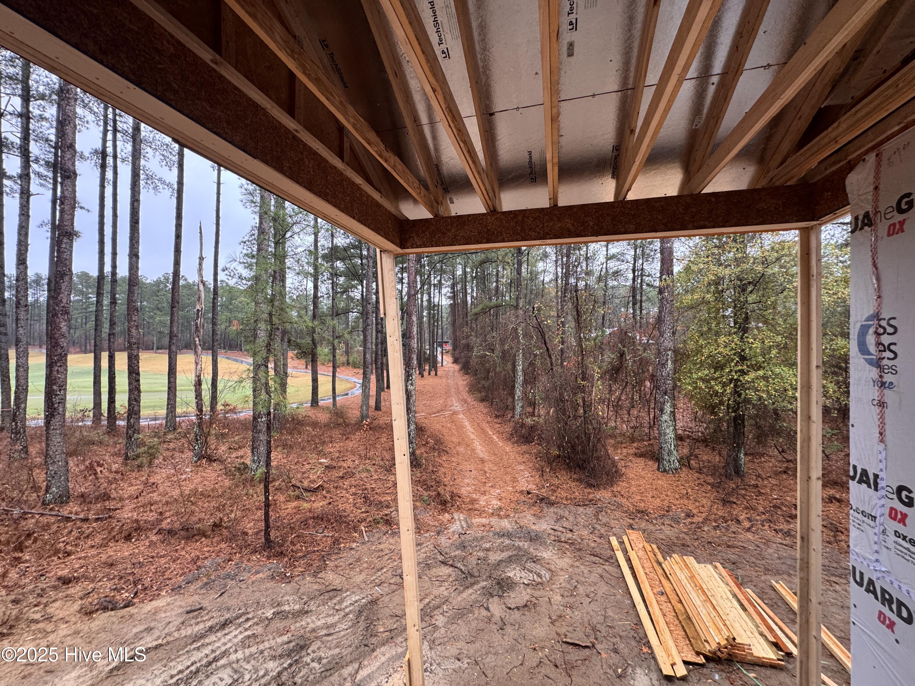 432 Redwater Trail, 595