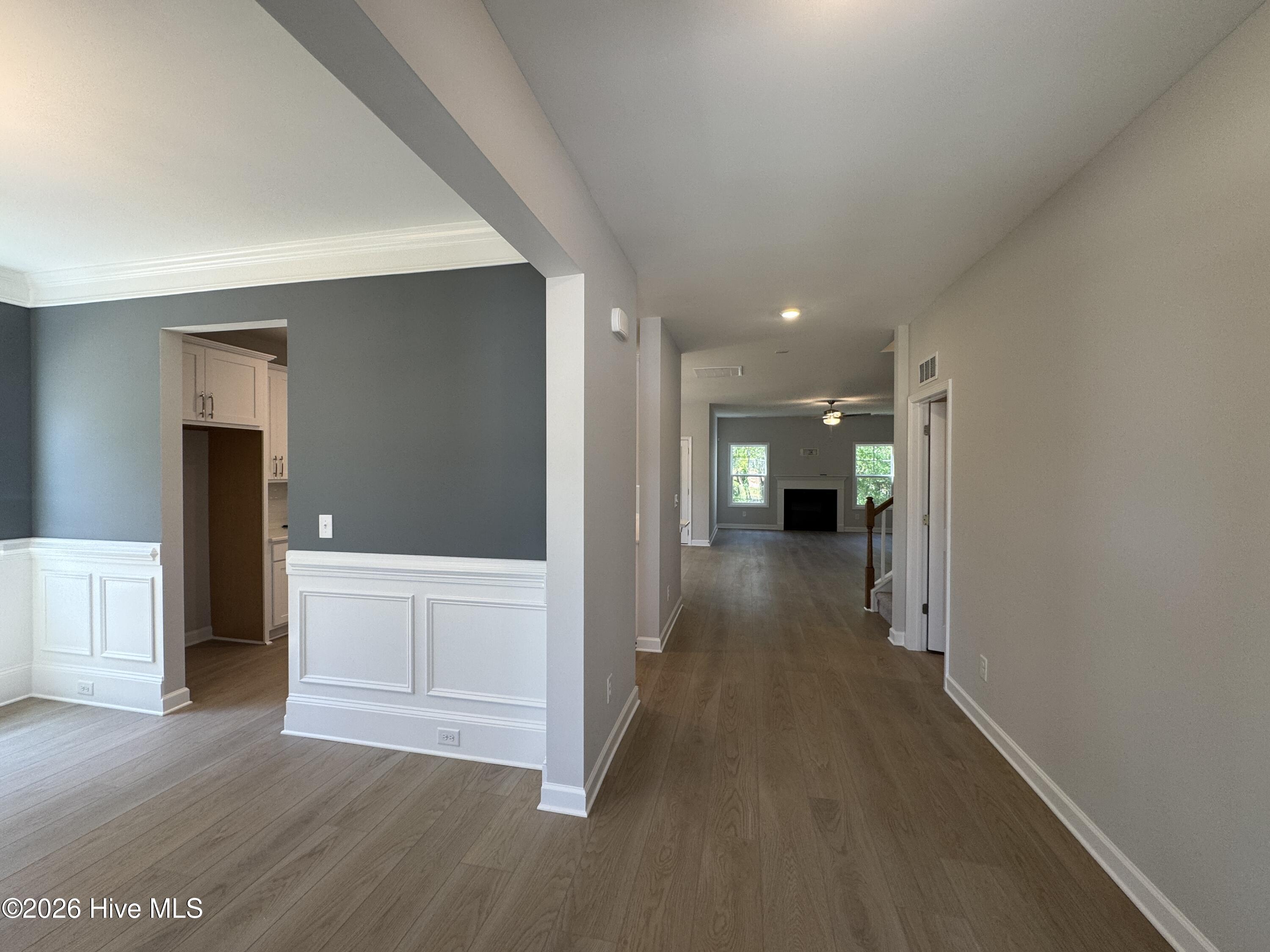 432 Redwater Trail, 595