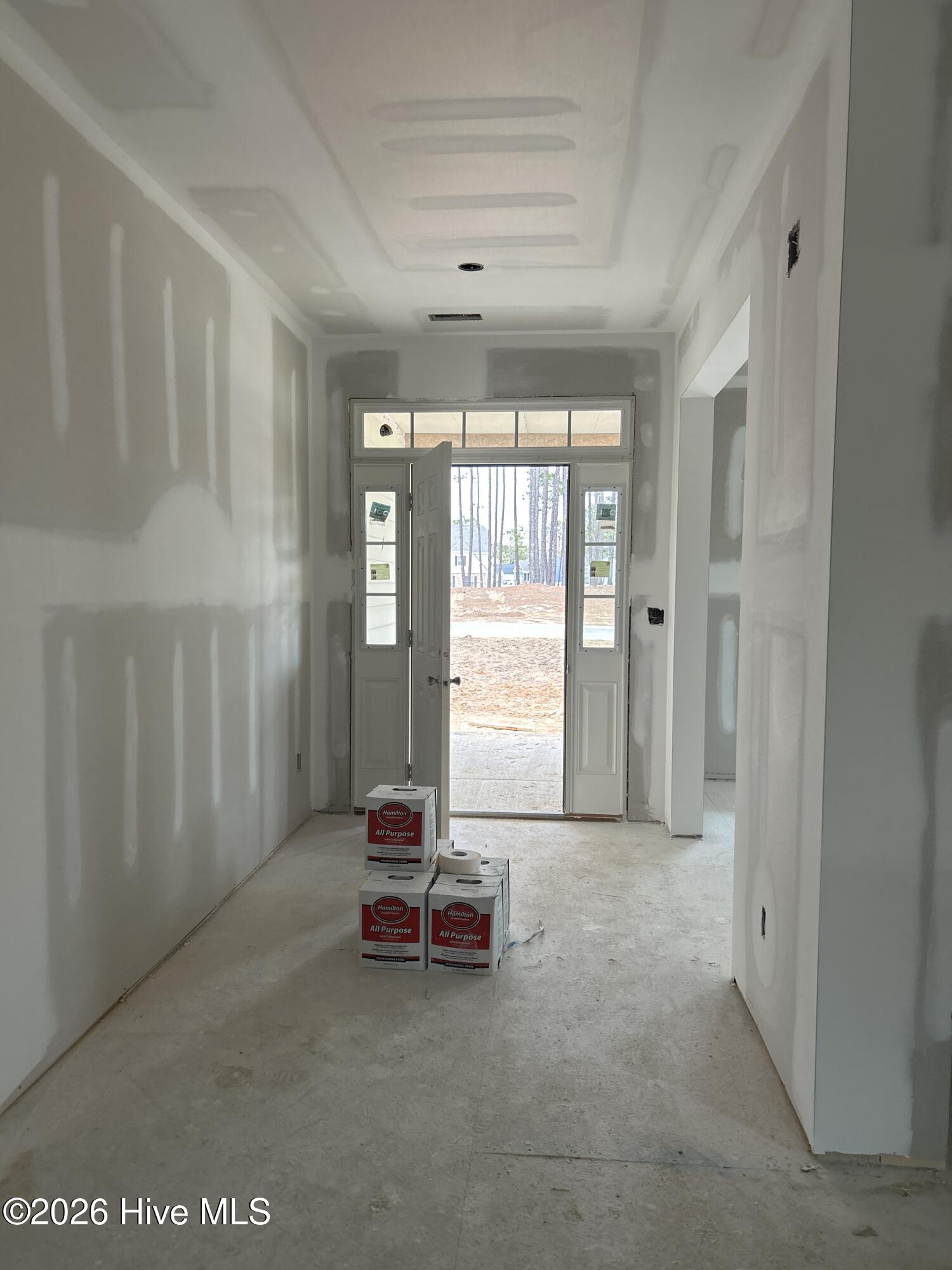 432 Redwater Trail, 595