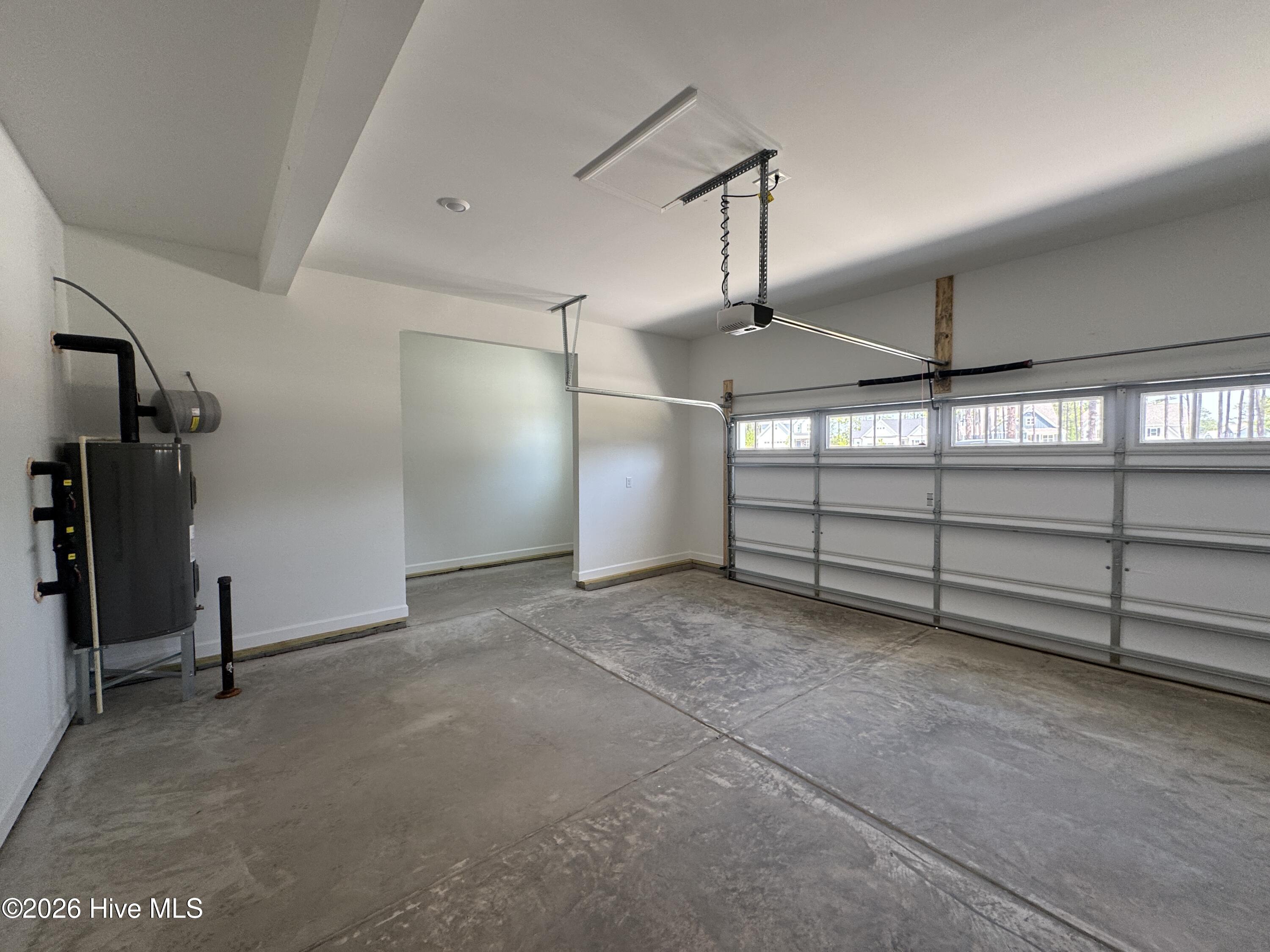 432 Redwater Trail, 595