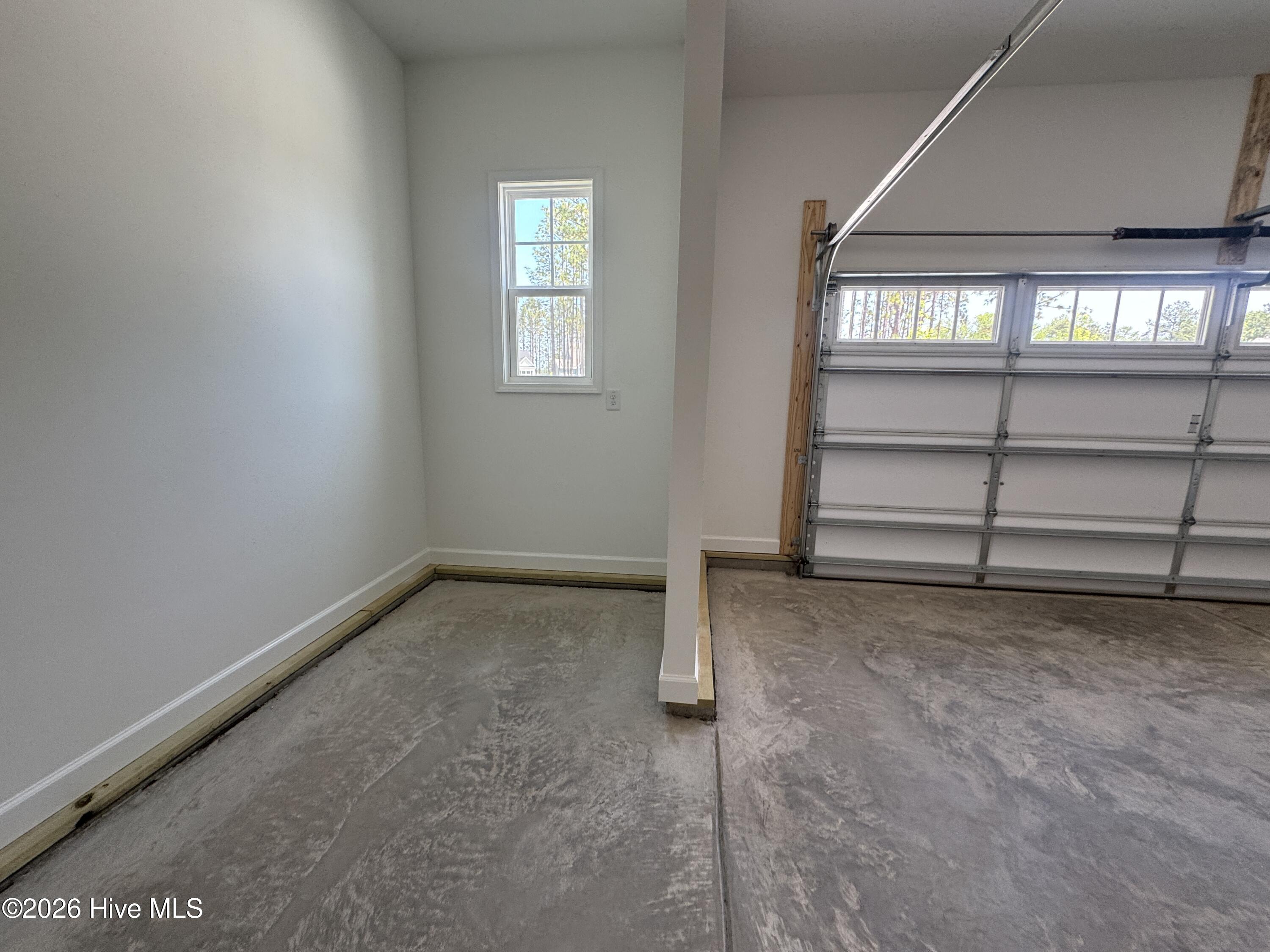 432 Redwater Trail, 595