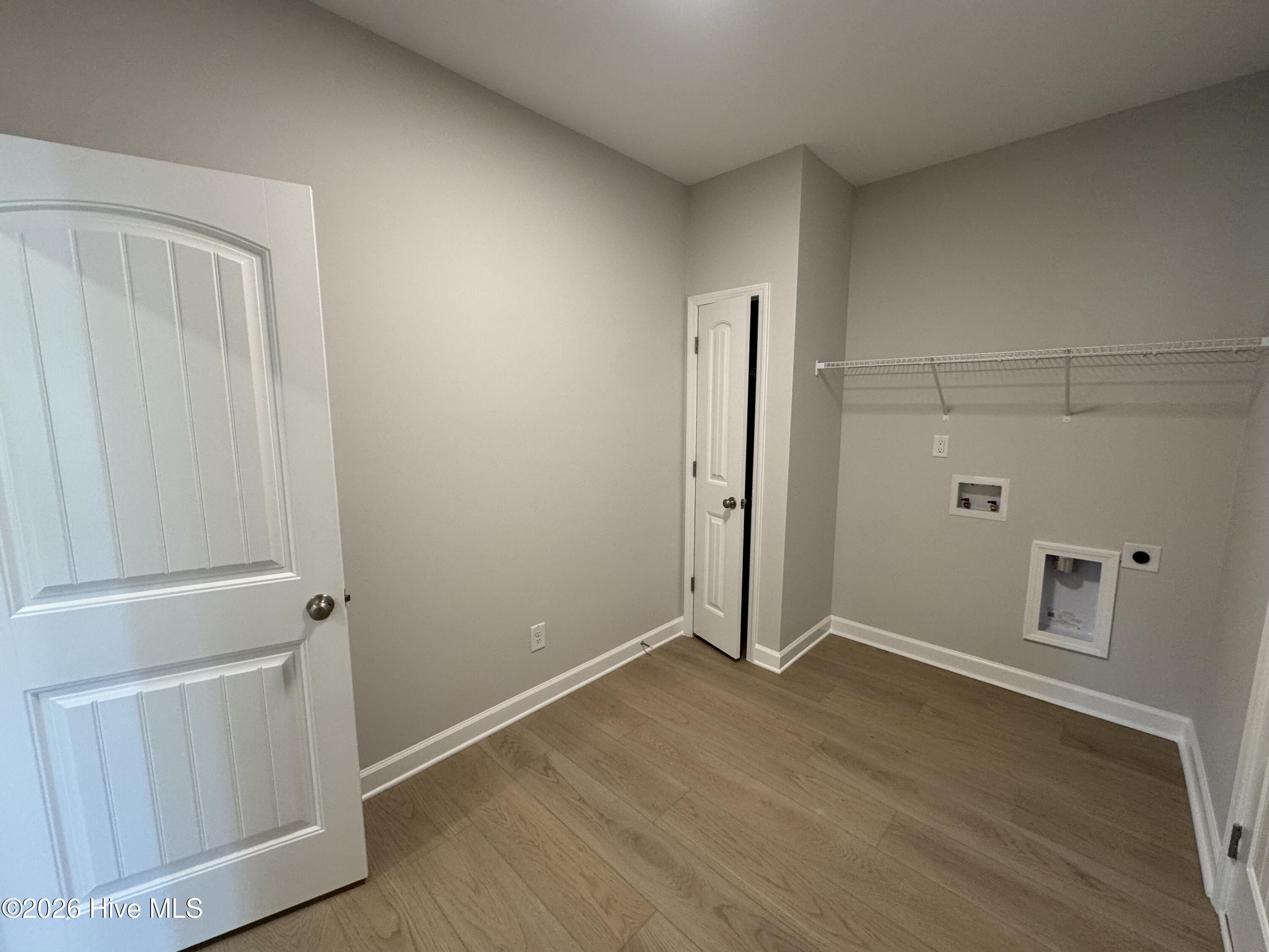 432 Redwater Trail, 595