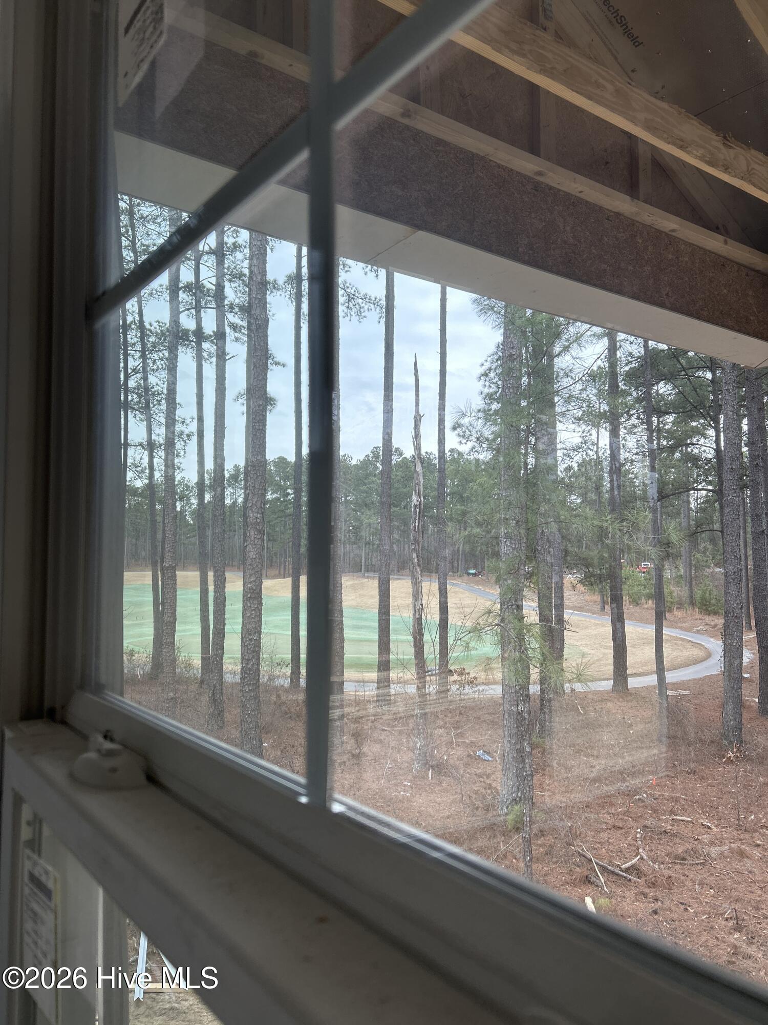 432 Redwater Trail, 595