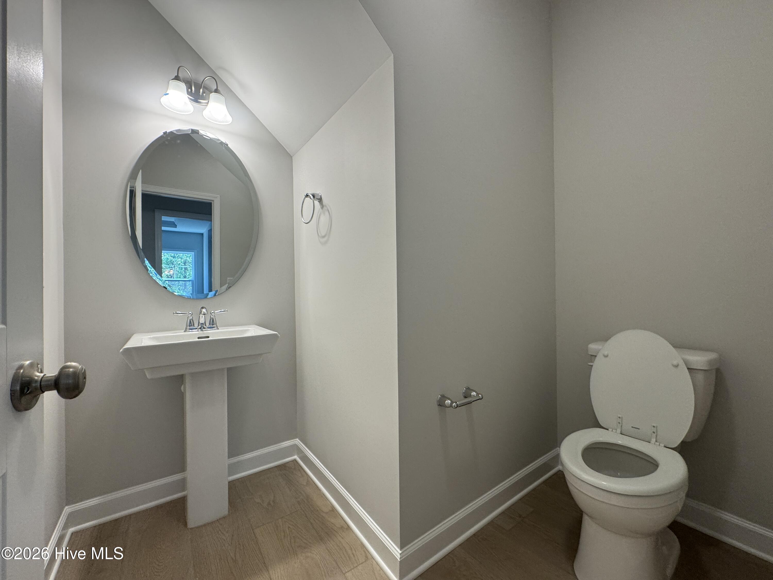 432 Redwater Trail, 595