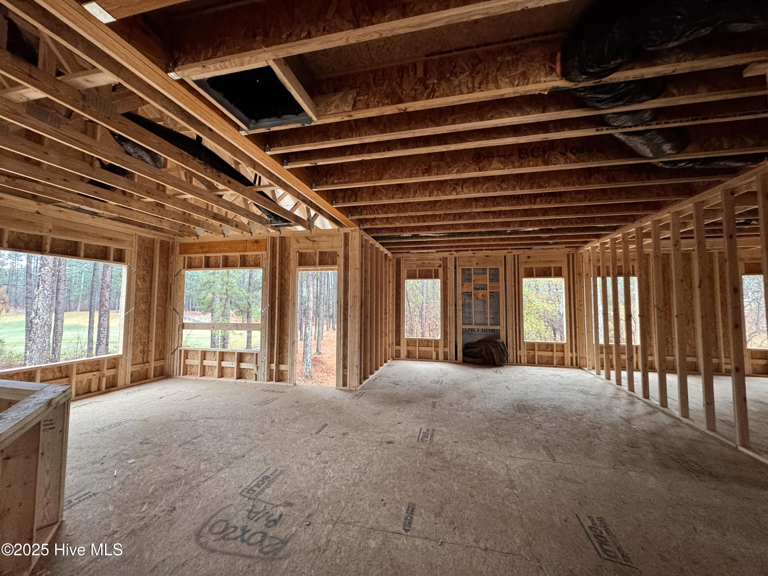 432 Redwater Trail, 595