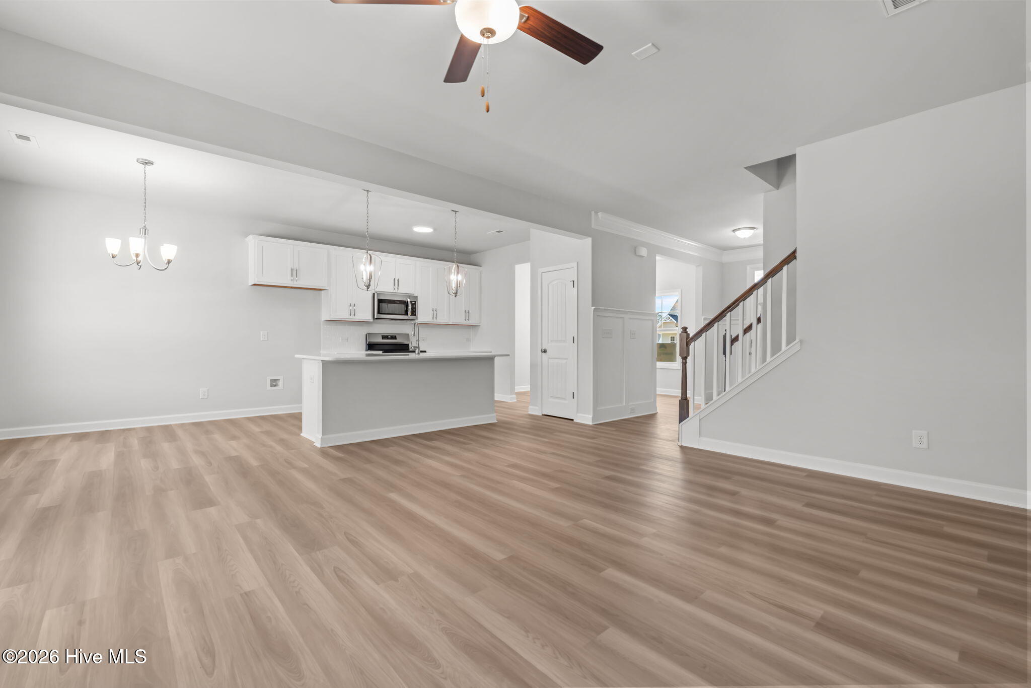 282 Elijah Way, 20