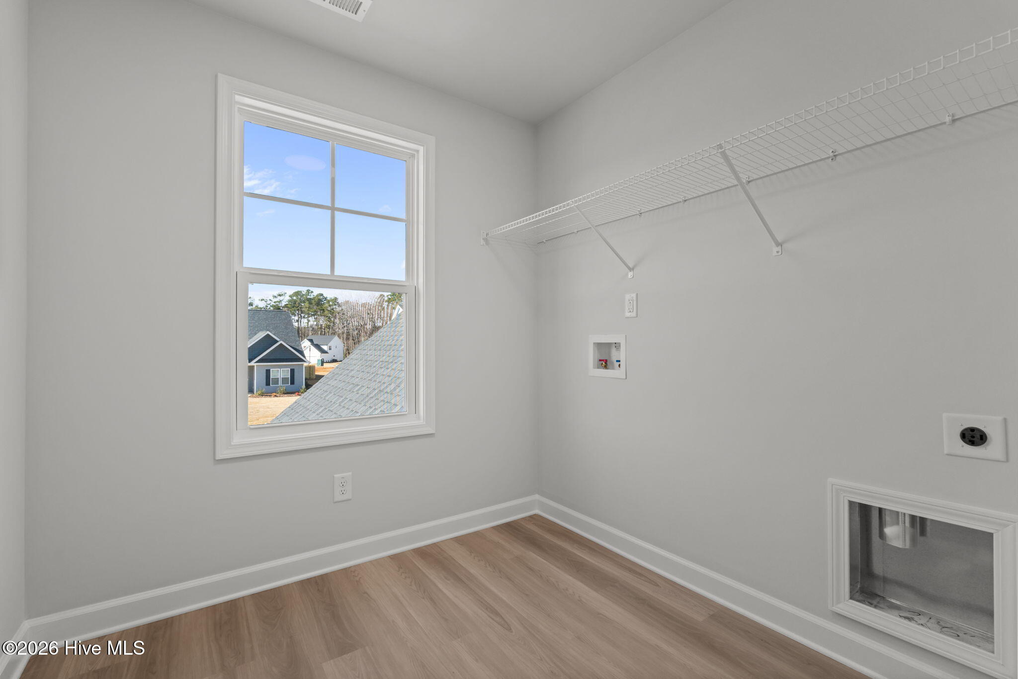 282 Elijah Way, 20